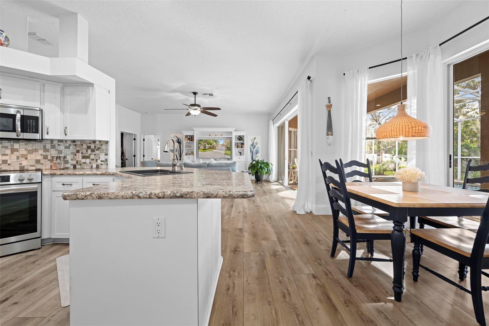 Listing photo id 30 for Address Not Provided