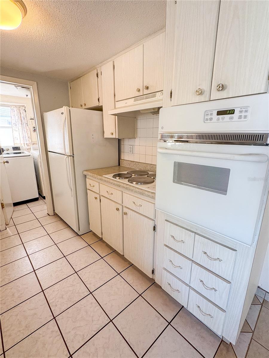 Image 13 of 38 For 10206 Willow Drive