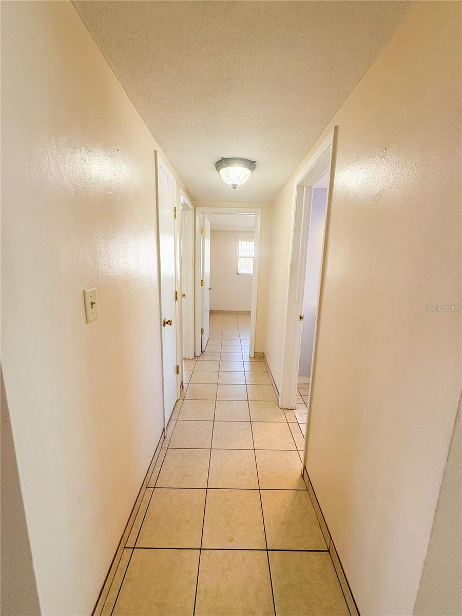 Image 17 of 38 For 10206 Willow Drive