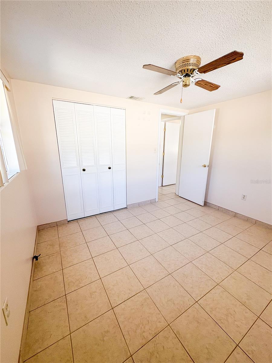 Image 22 of 38 For 10206 Willow Drive