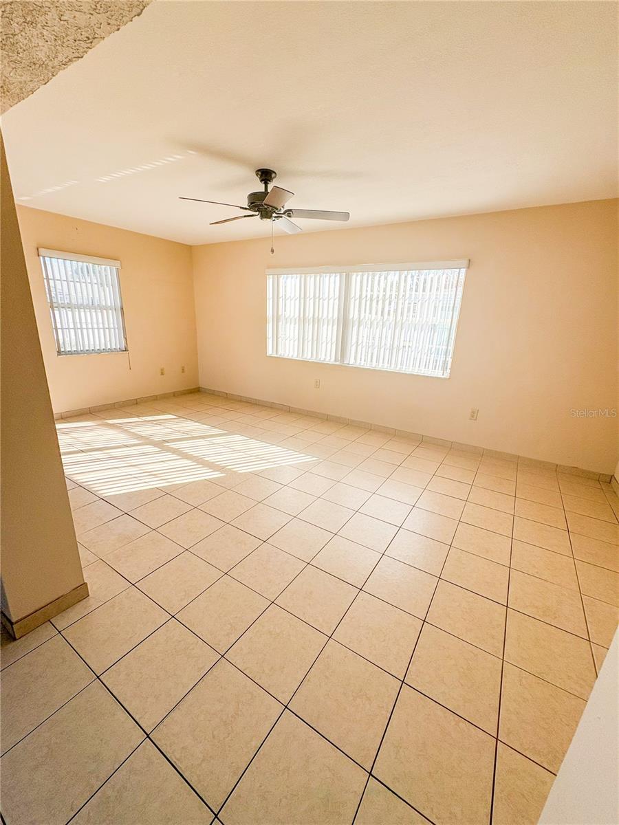 Image 25 of 38 For 10206 Willow Drive