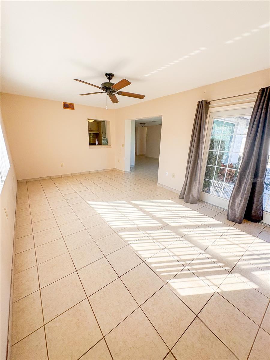 Image 28 of 38 For 10206 Willow Drive