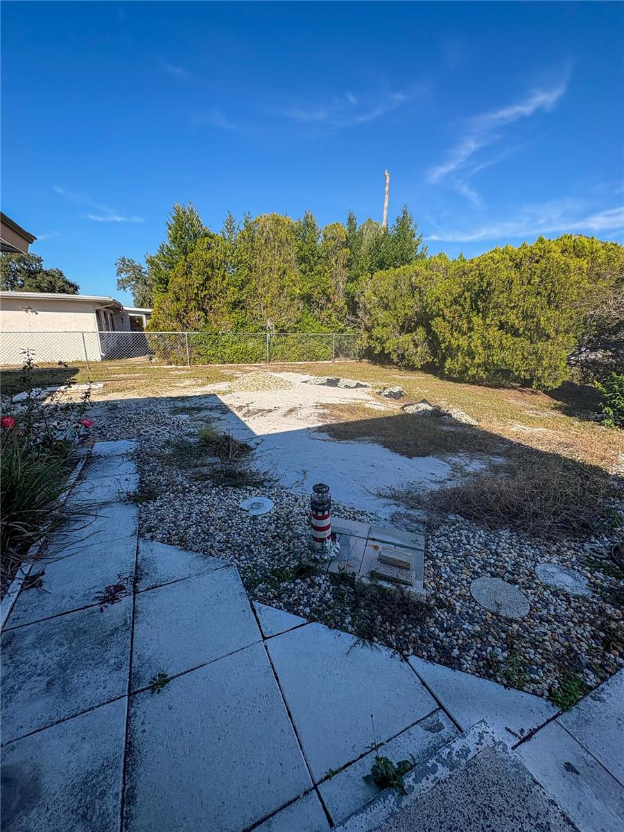 Image 29 of 38 For 10206 Willow Drive