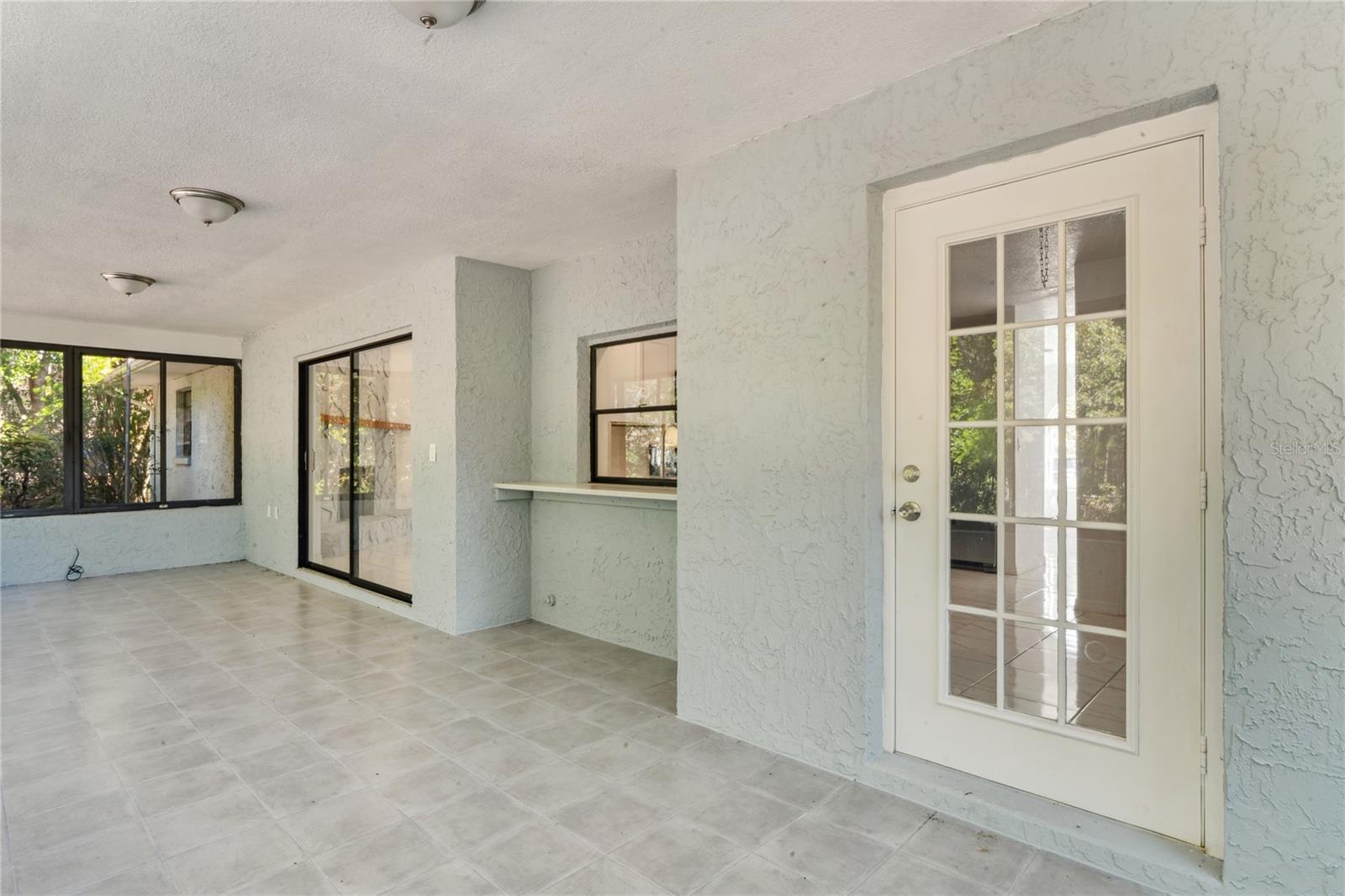 Image 25 of 39 For 10237 Carrin Road