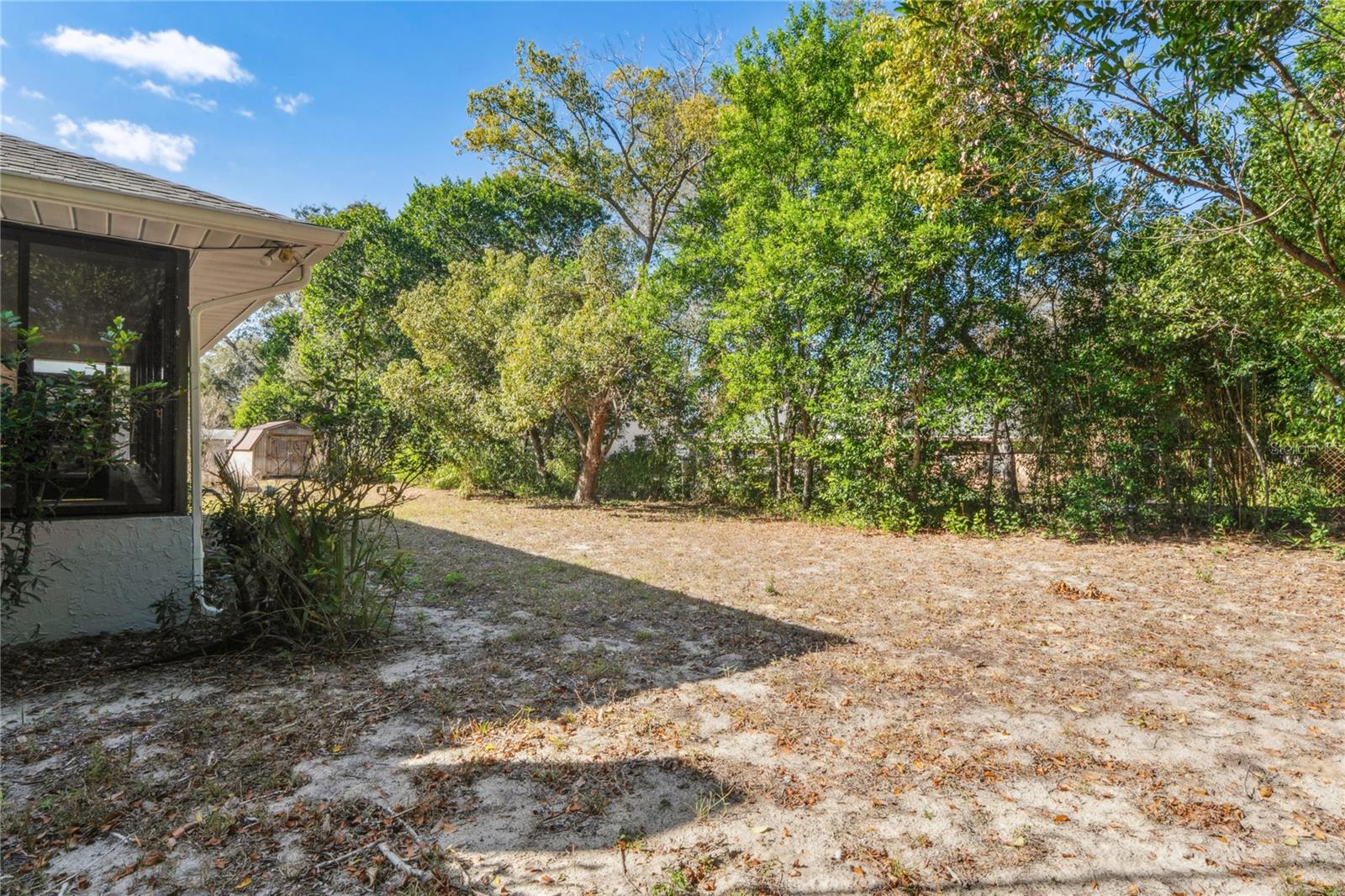 Image 29 of 39 For 10237 Carrin Road