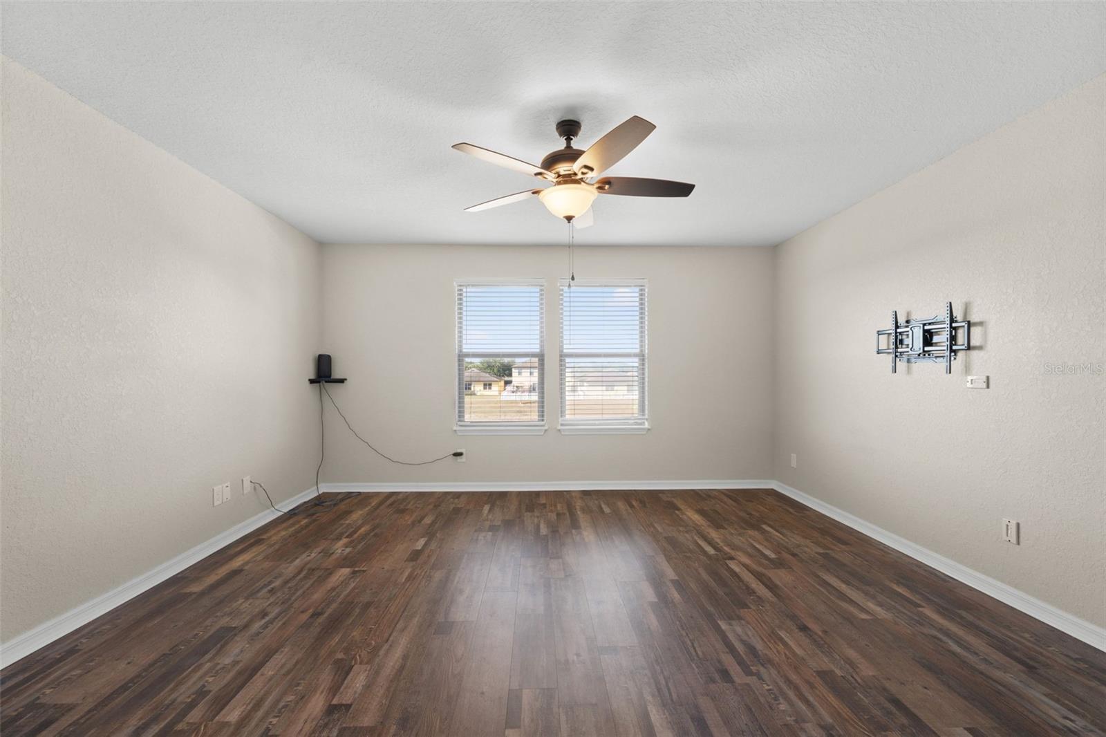 Image 25 of 46 For 446 Alpine Thistle Drive