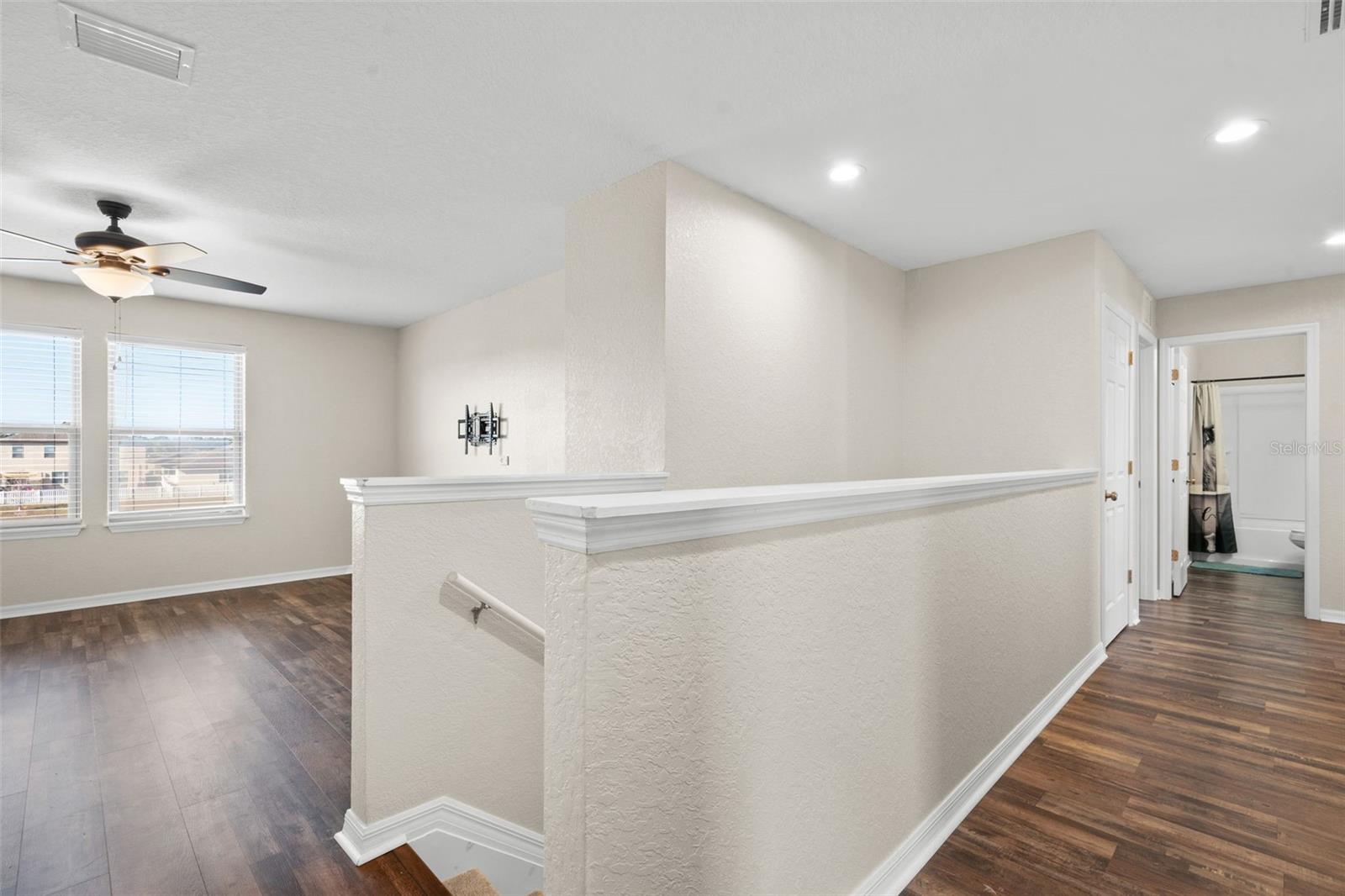 Image 5 of 46 For 446 Alpine Thistle Drive