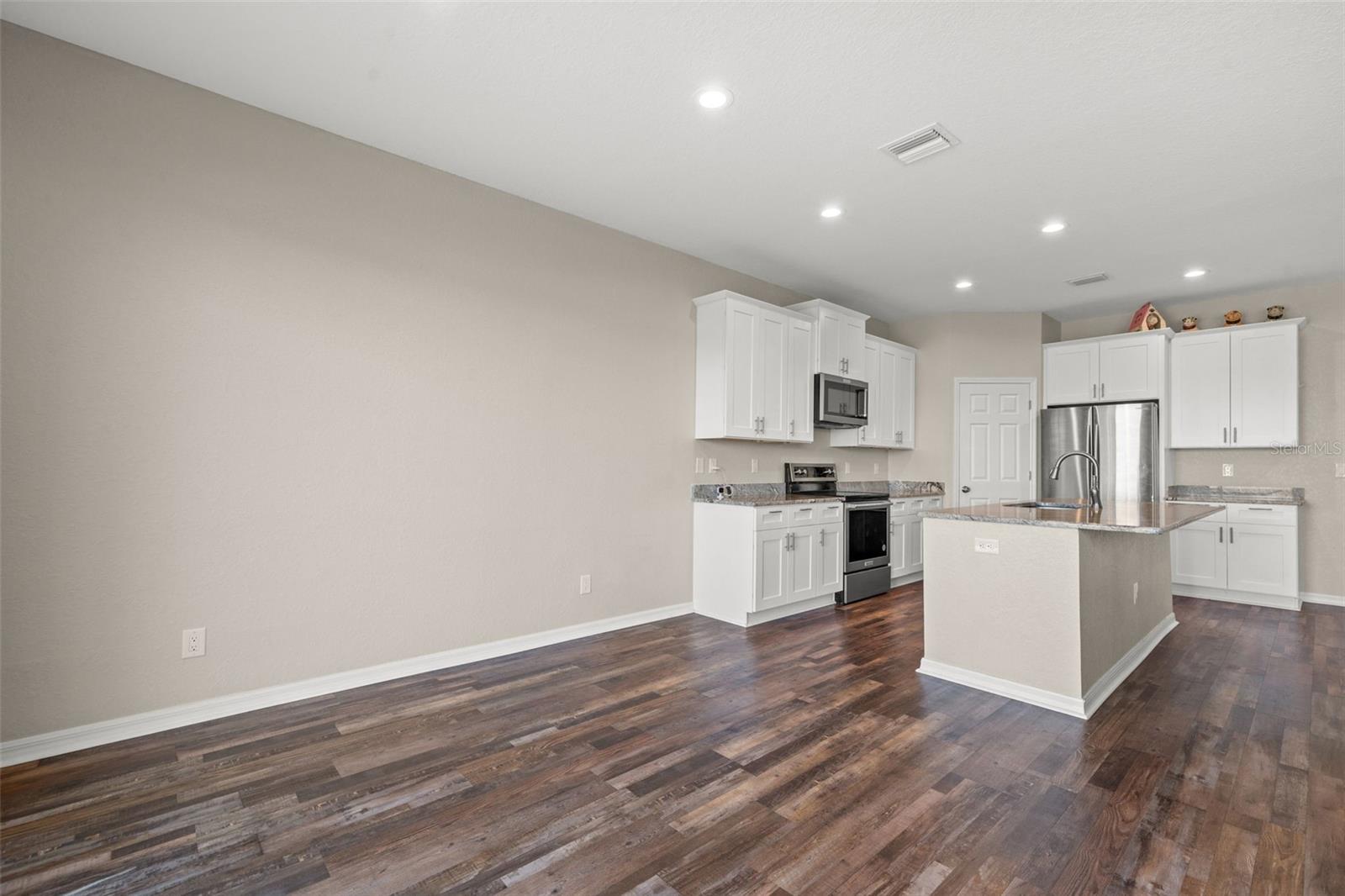 Image 8 of 46 For 446 Alpine Thistle Drive