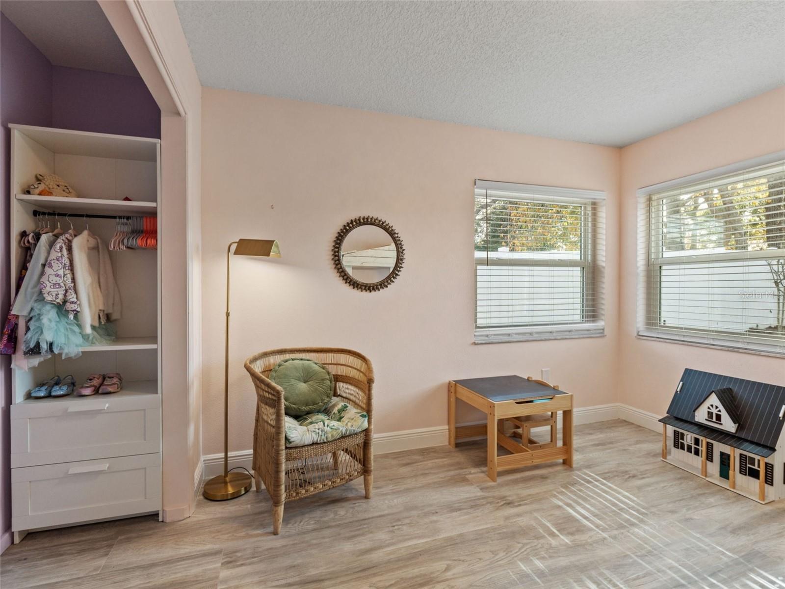 Listing photo id 20 for 8222 Rhanbuoy Road