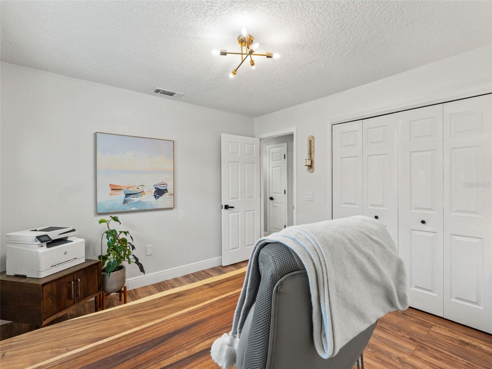 Listing photo id 22 for 8222 Rhanbuoy Road