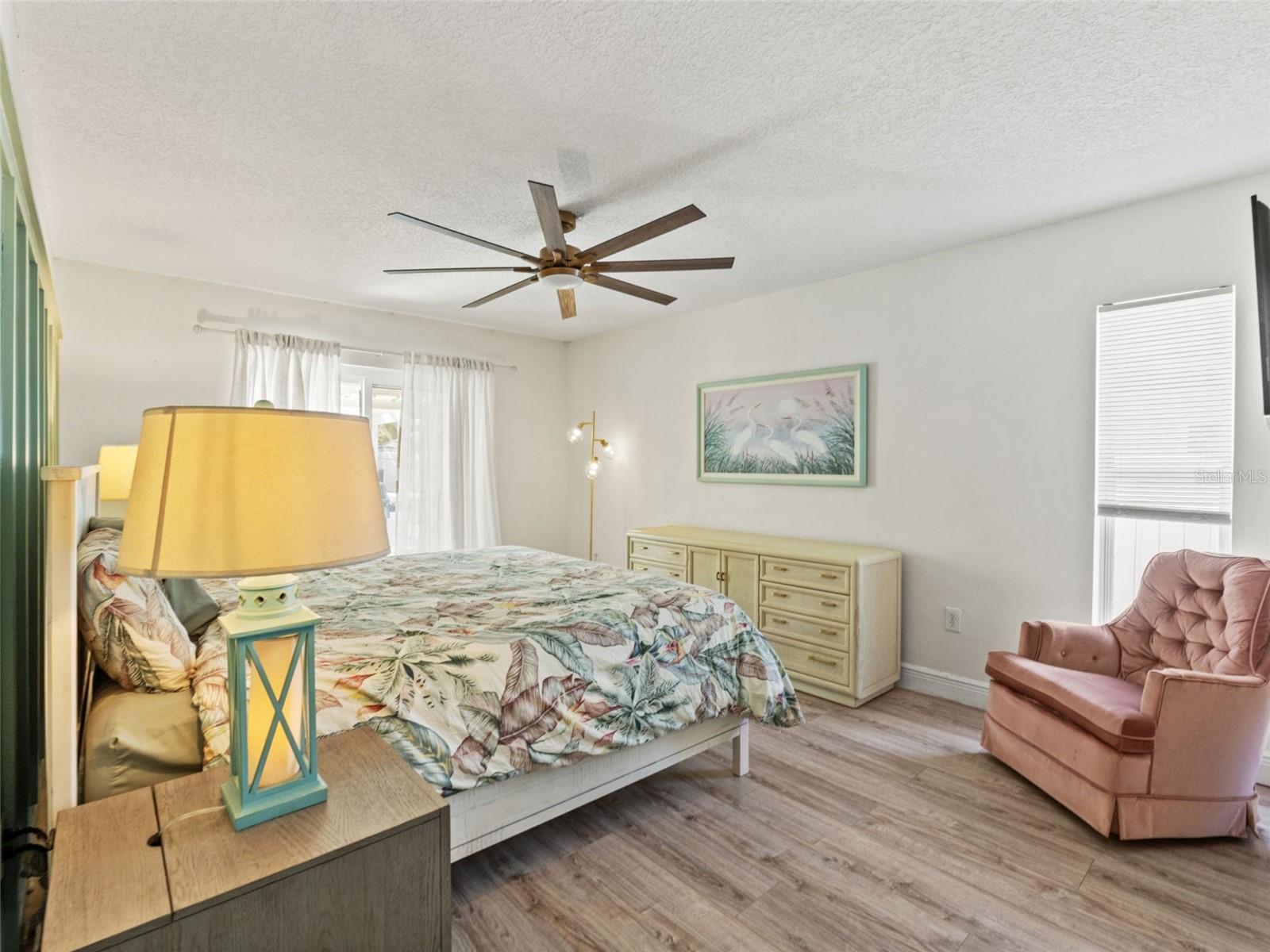 Listing photo id 24 for 8222 Rhanbuoy Road