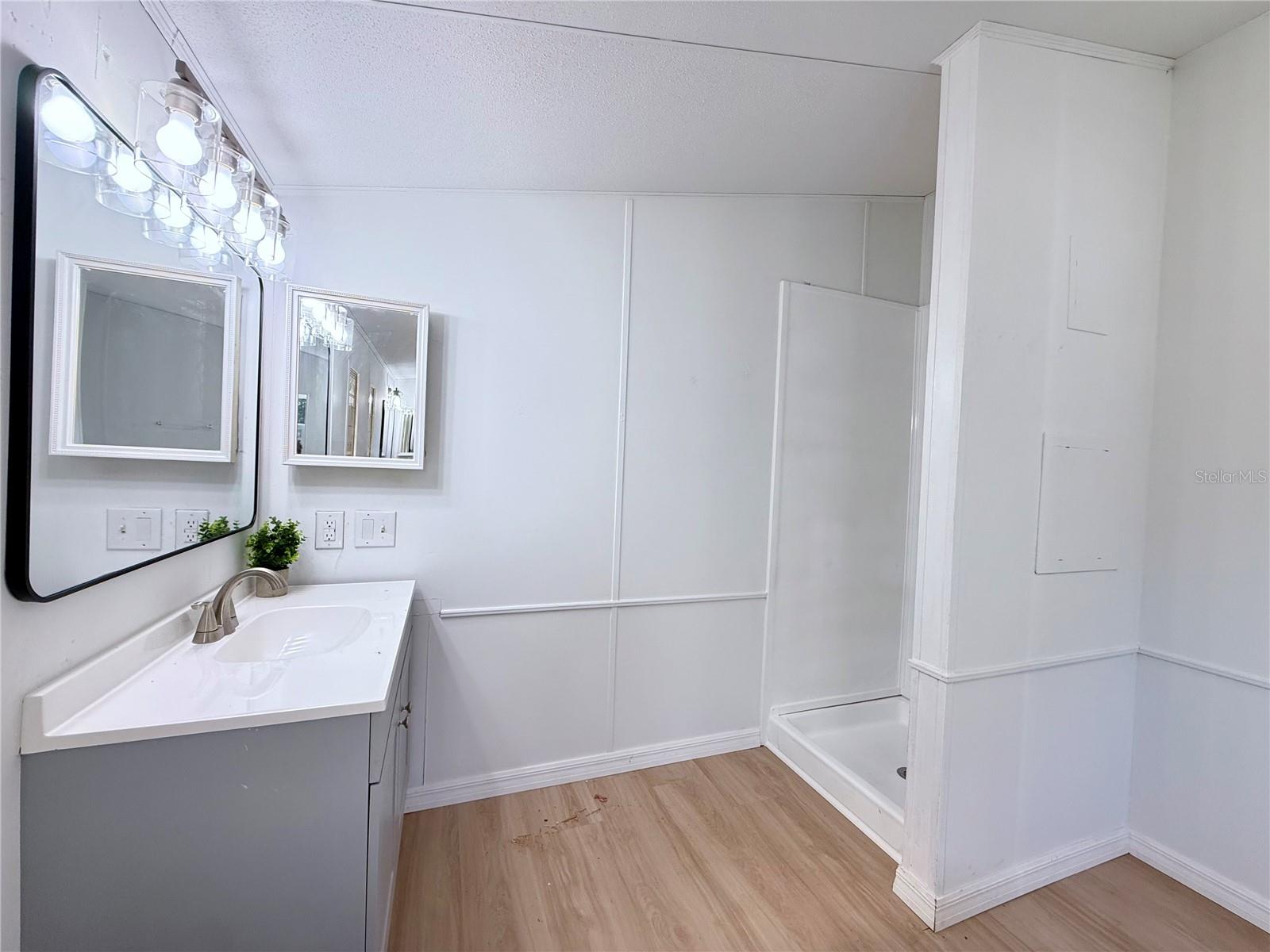 Image 12 of 25 For 4335 150th Street