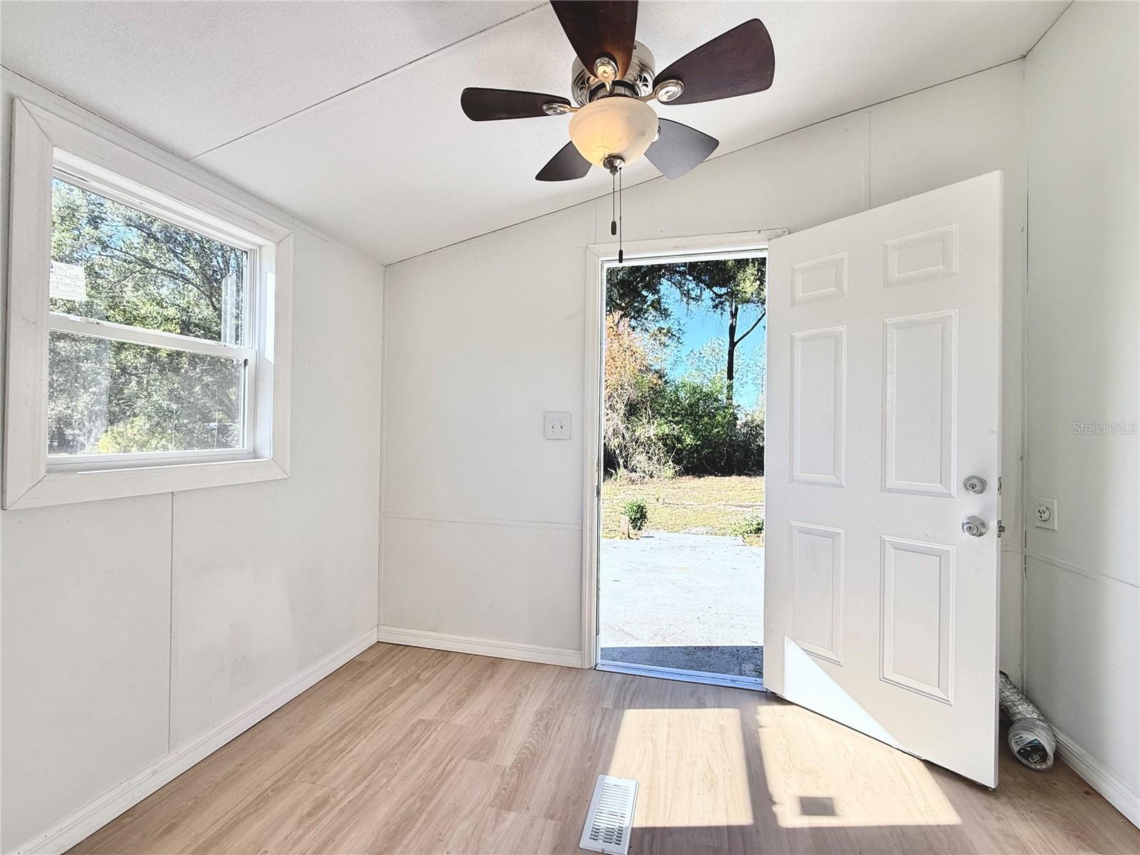 Image 18 of 25 For 4335 150th Street