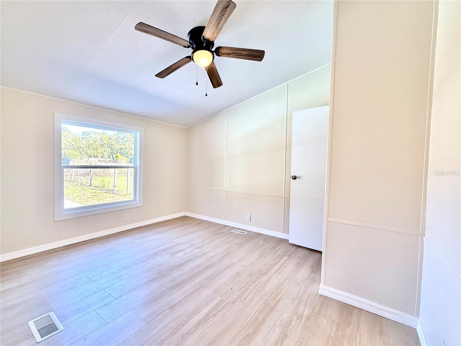 Image 8 of 25 For 4335 150th Street