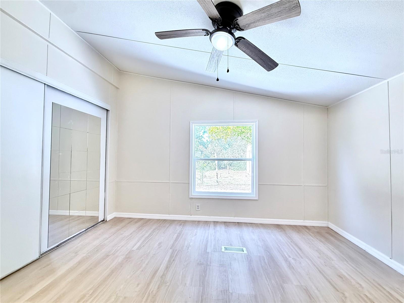 Image 9 of 25 For 4335 150th Street