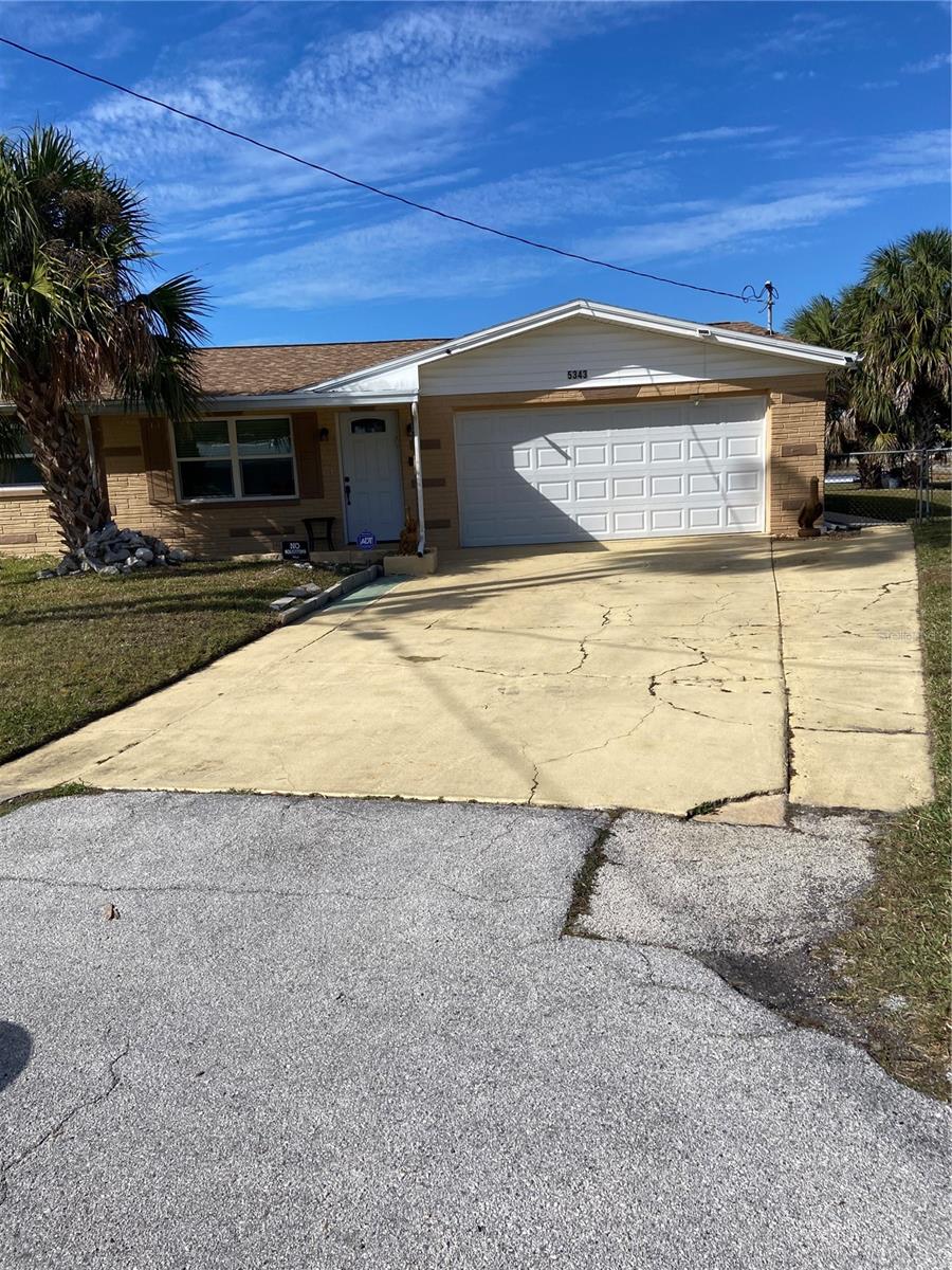 Image 12 of 28 For 5343 Bluepoint Drive