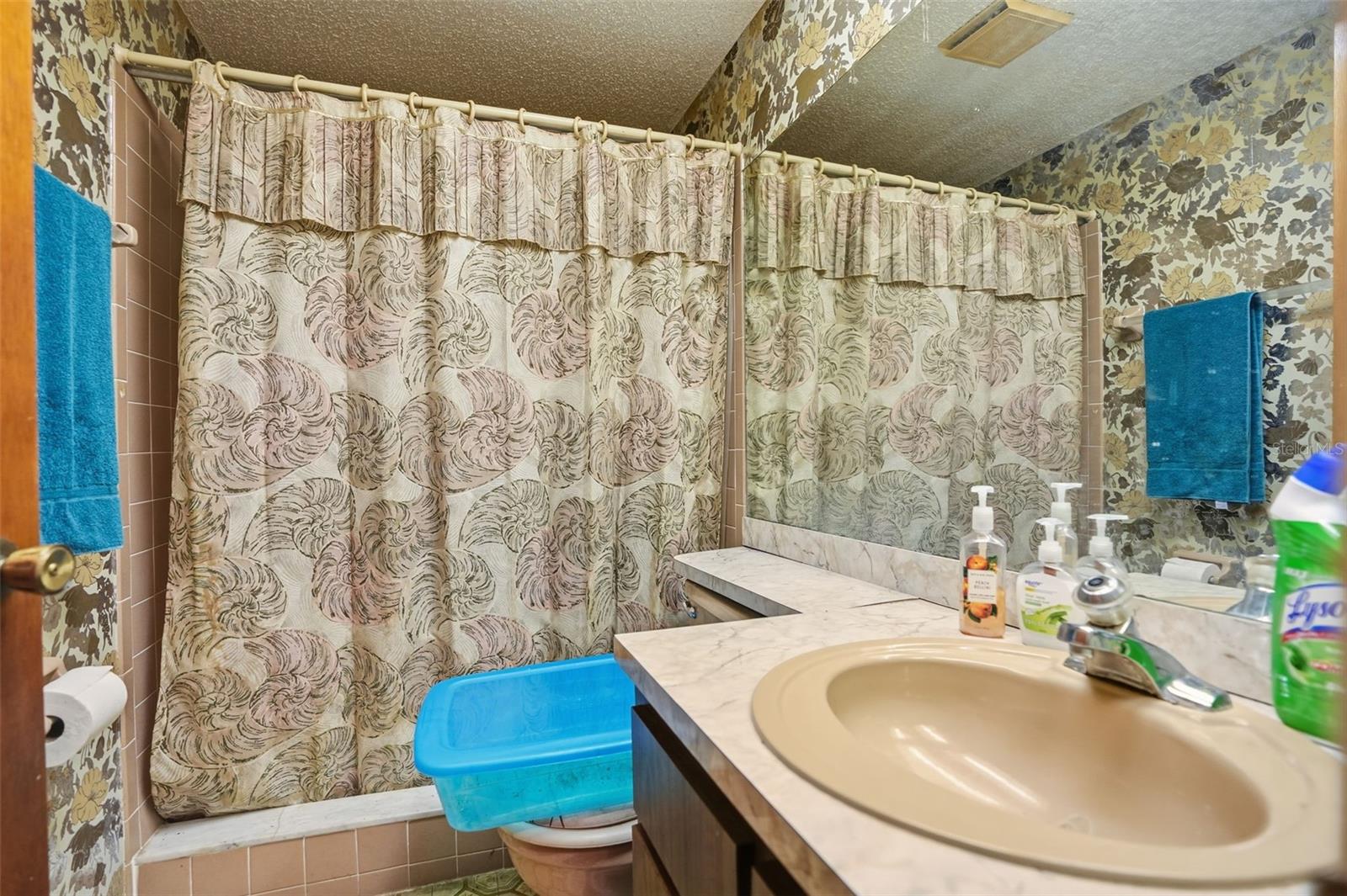 Image 29 of 50 For 1248 Tyler Avenue