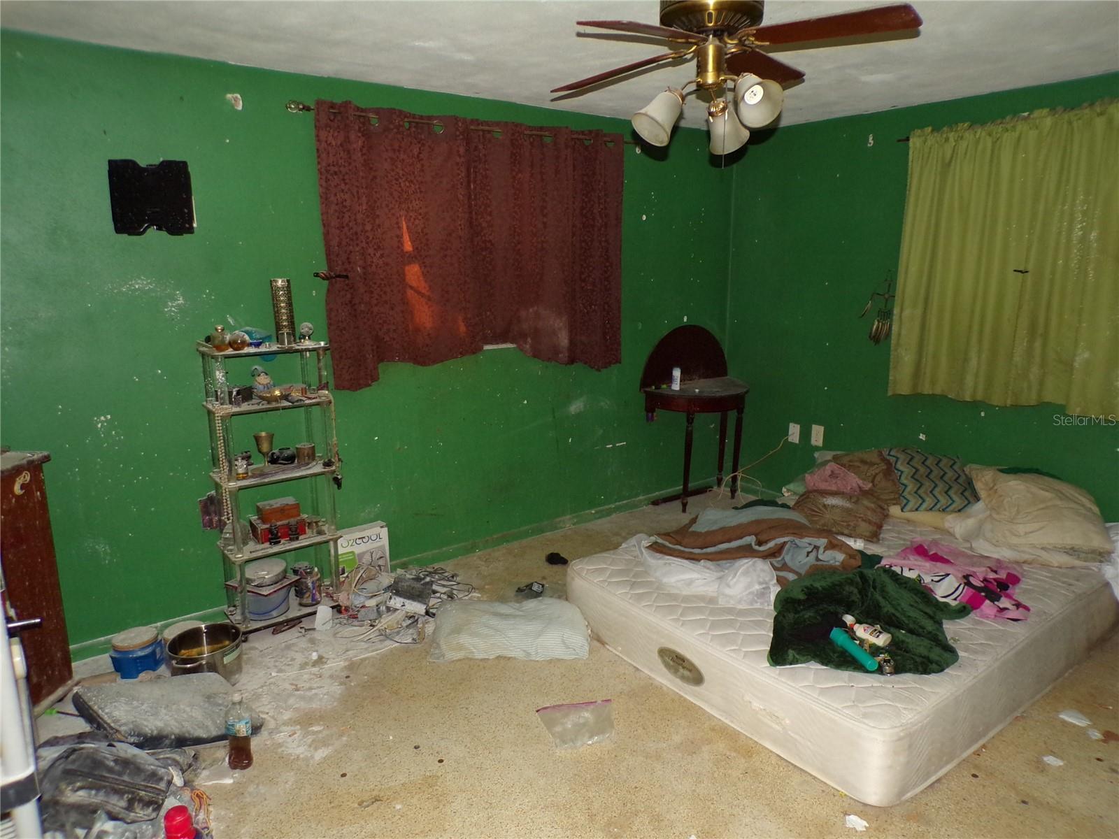 Image 21 of 27 For 3706 Berkshire Street