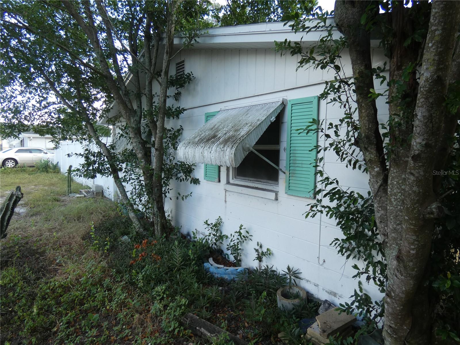 Image 4 of 27 For 3706 Berkshire Street