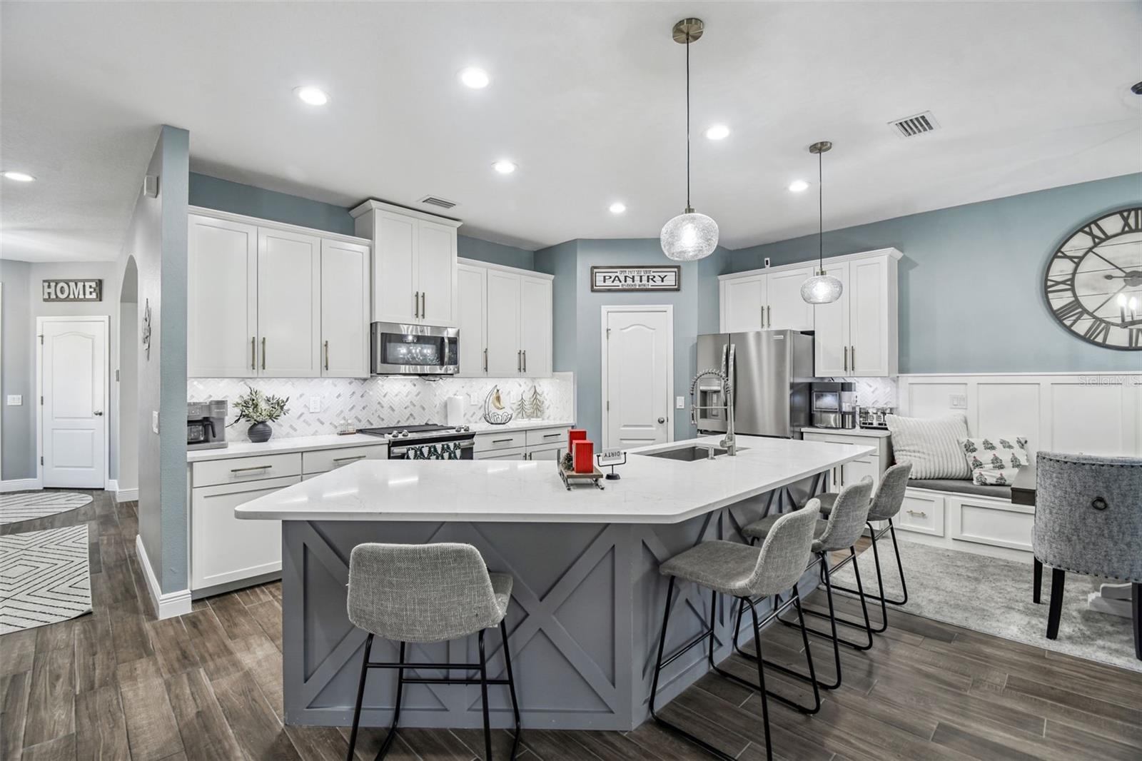 Image 14 of 37 For 8703 Corinthian Way