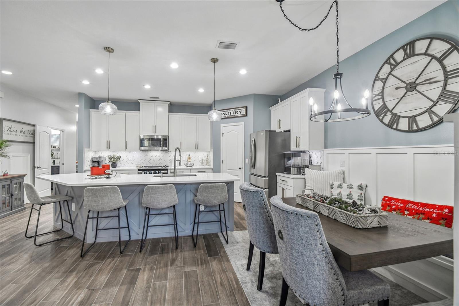 Image 18 of 37 For 8703 Corinthian Way