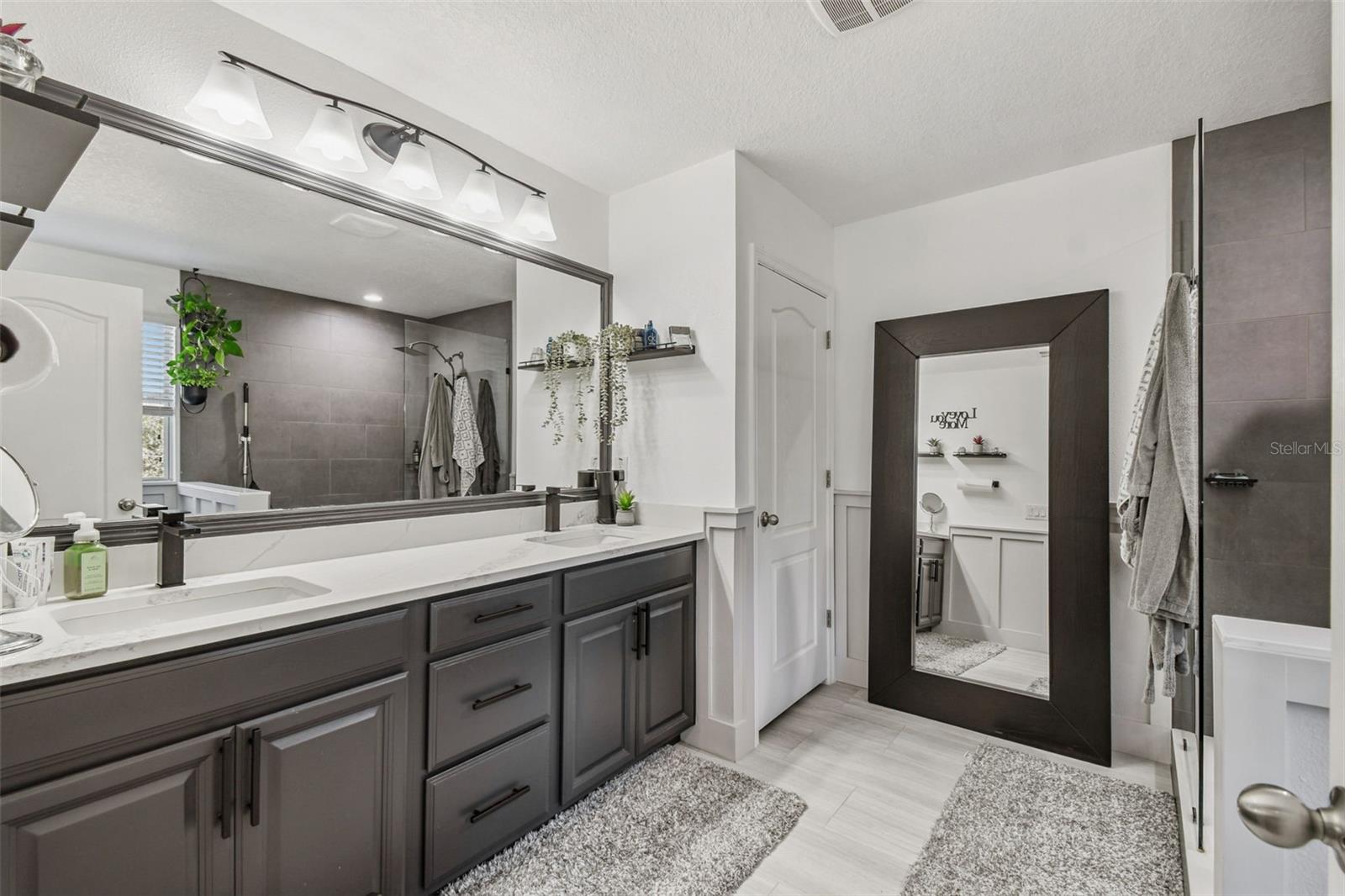 Image 26 of 37 For 8703 Corinthian Way