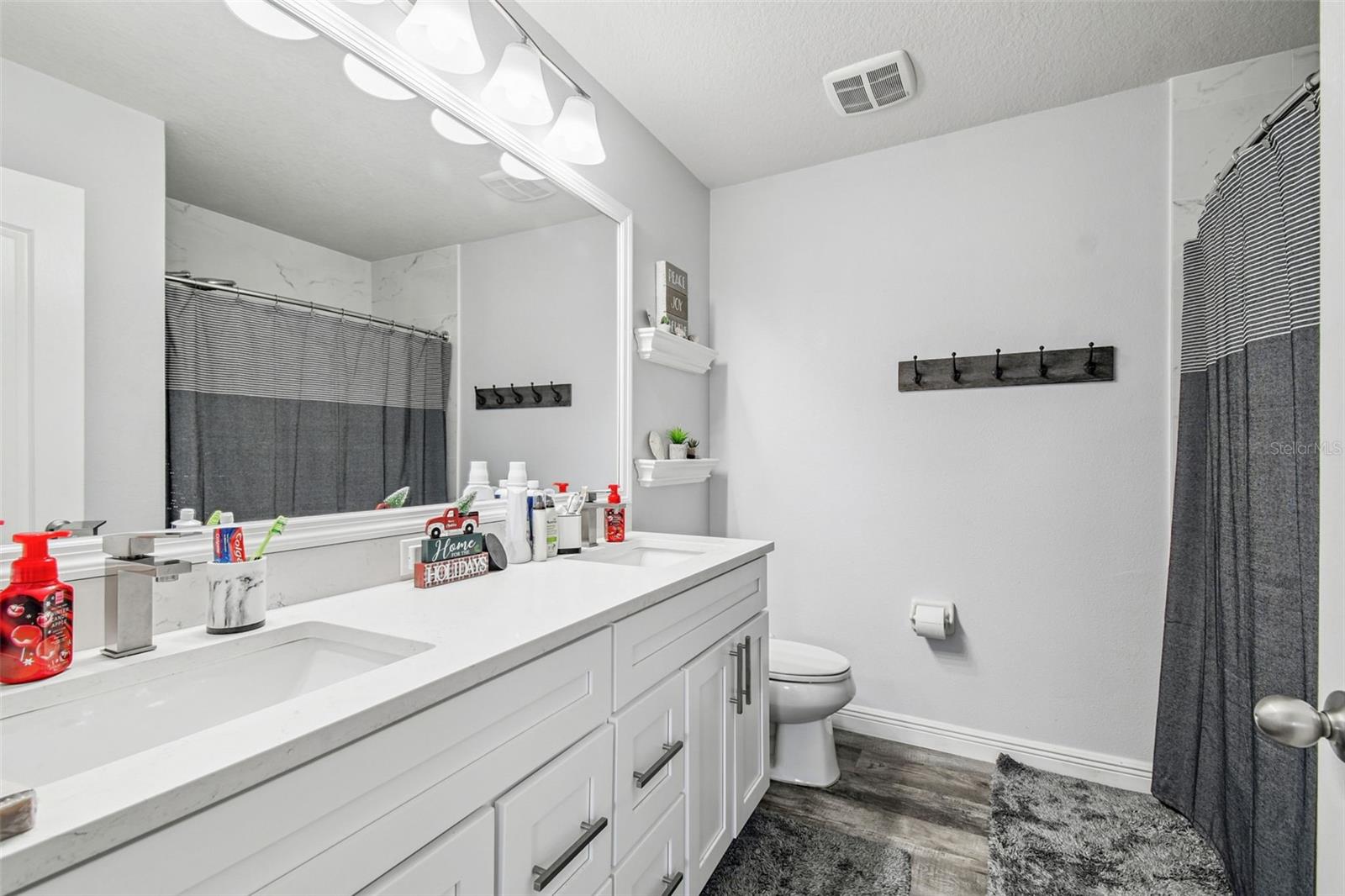 Image 29 of 37 For 8703 Corinthian Way