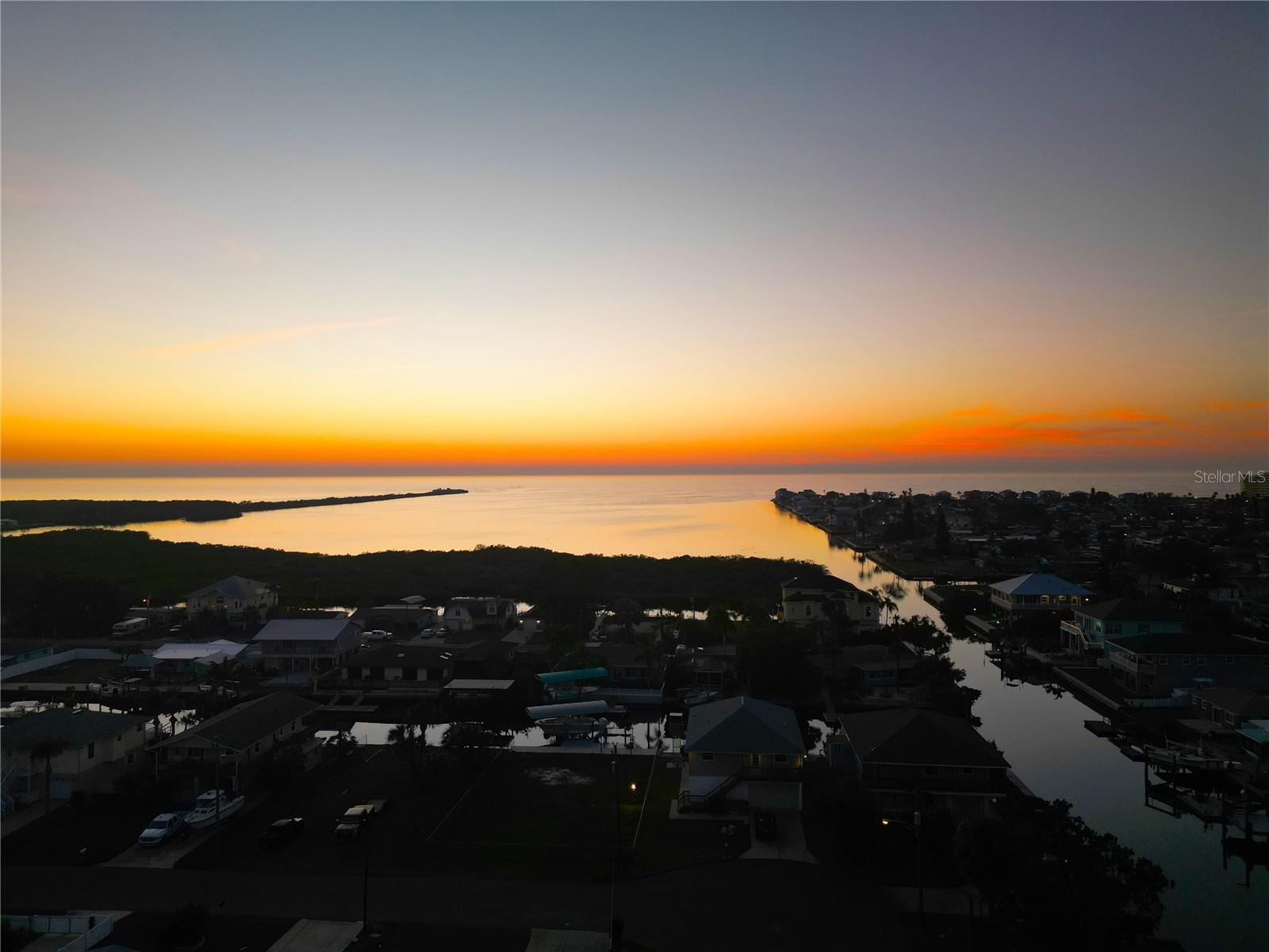 Image 8 of 51 For 6814 Gull Lane