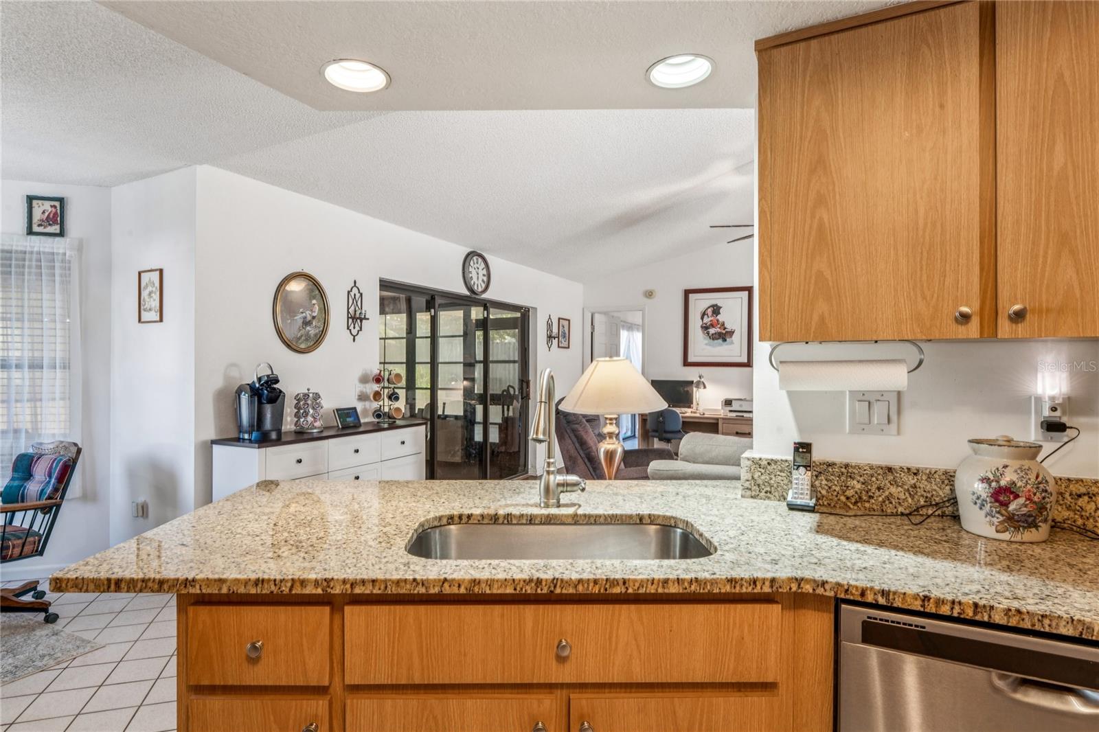 Image 11 of 64 For 4527 Goldcoast Avenue