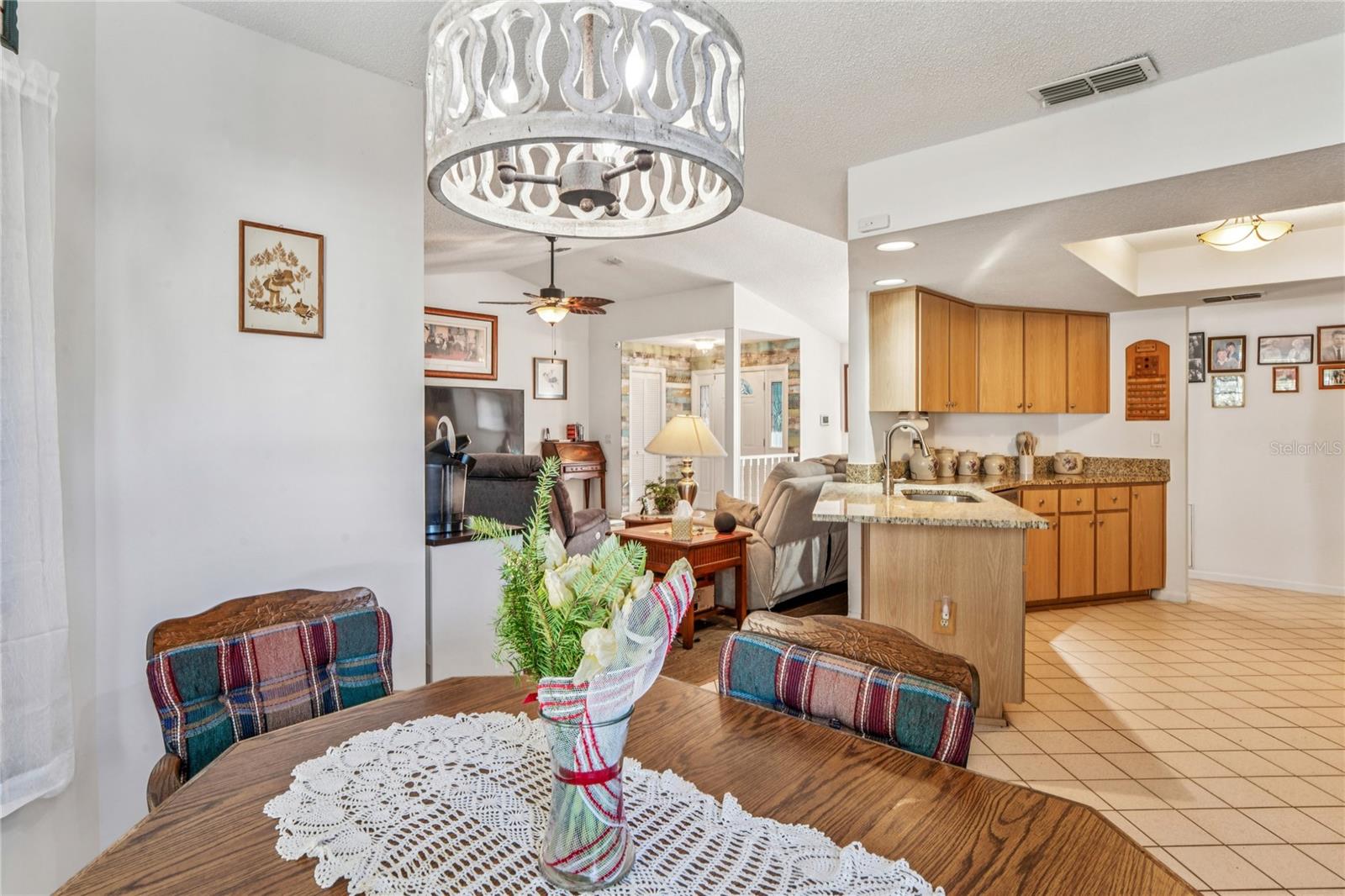 Image 14 of 64 For 4527 Goldcoast Avenue