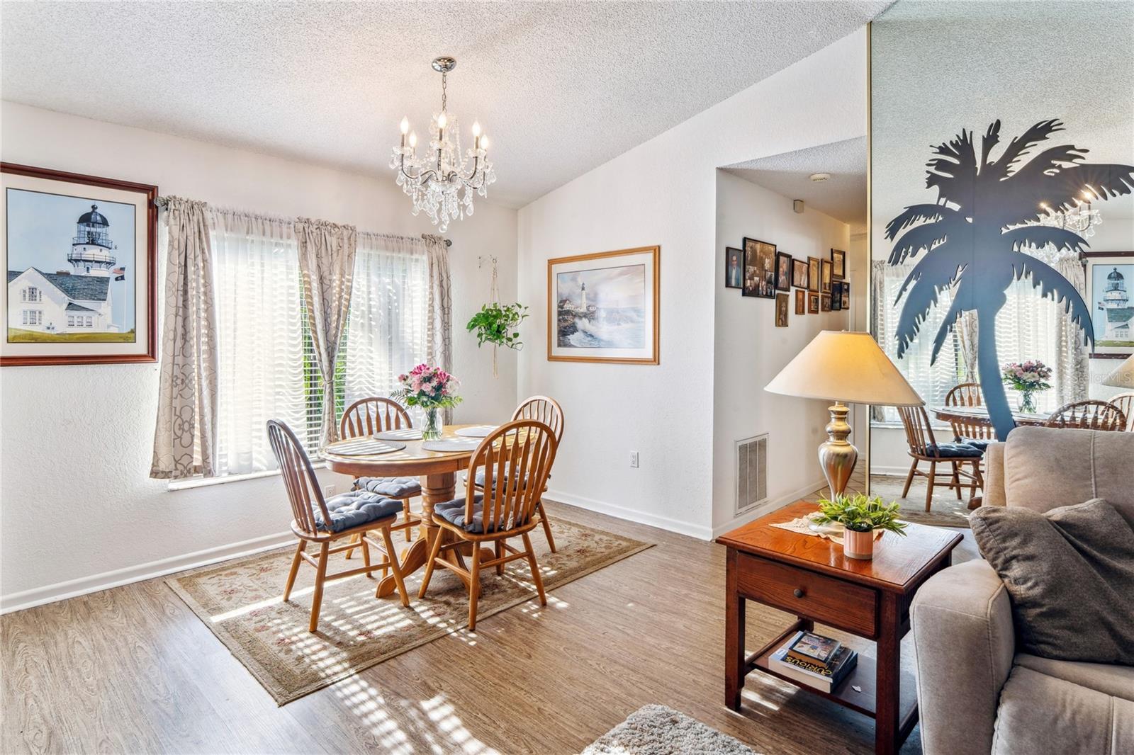 Image 15 of 64 For 4527 Goldcoast Avenue