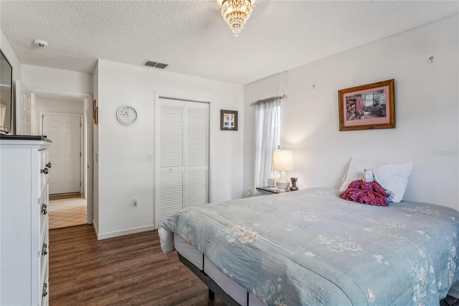 Image 27 of 64 For 4527 Goldcoast Avenue