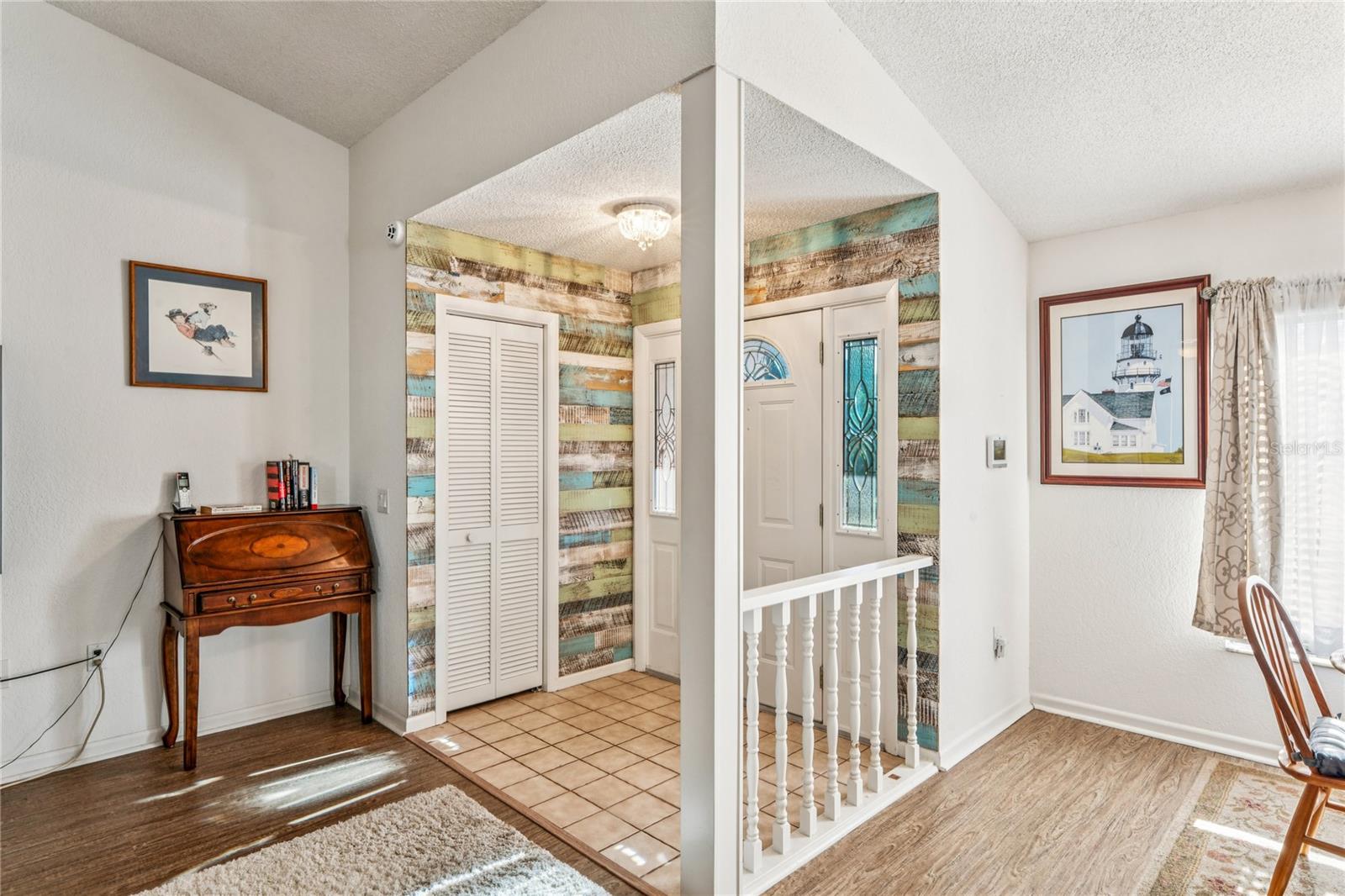 Image 4 of 64 For 4527 Goldcoast Avenue