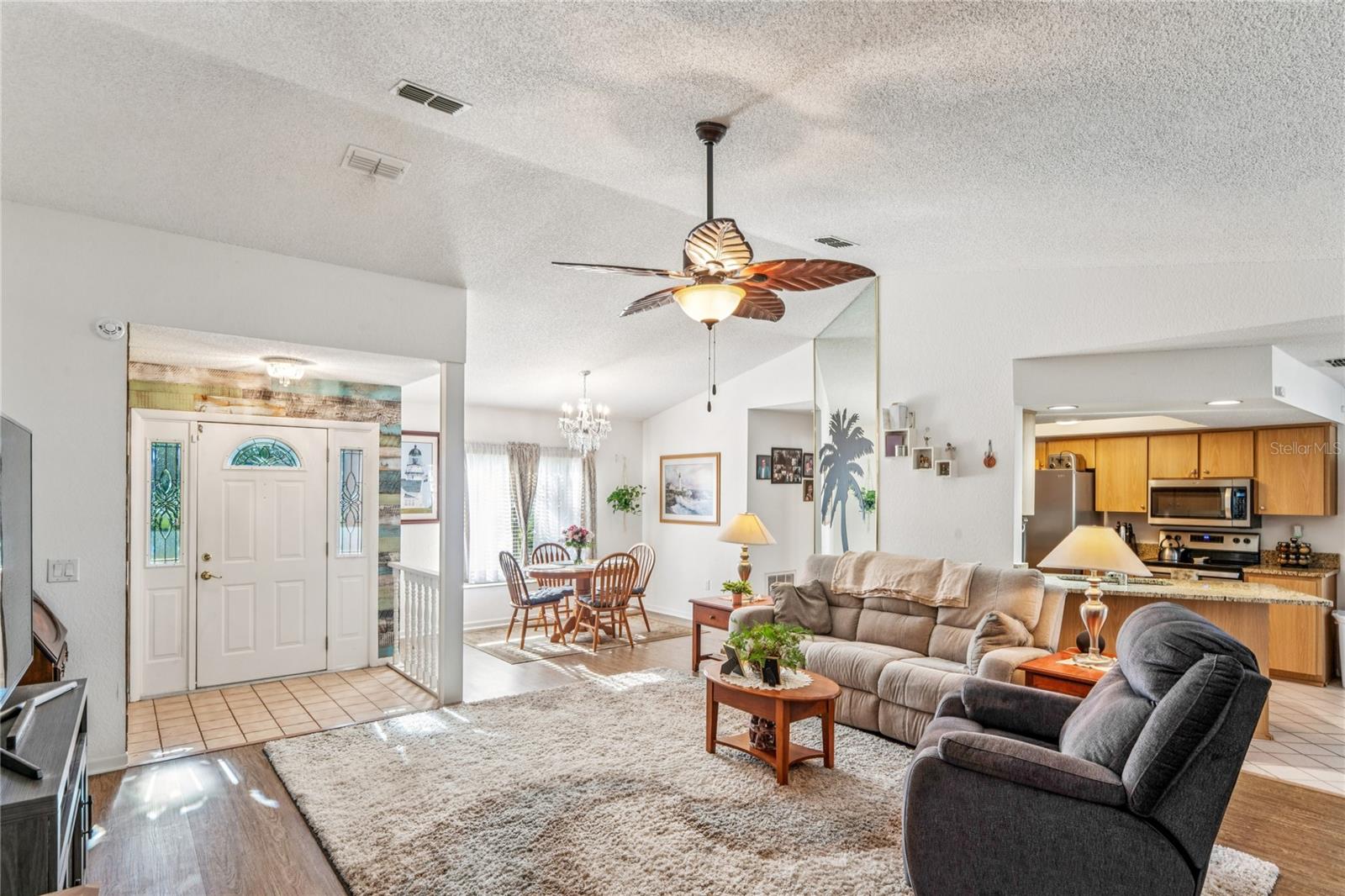 Image 7 of 64 For 4527 Goldcoast Avenue