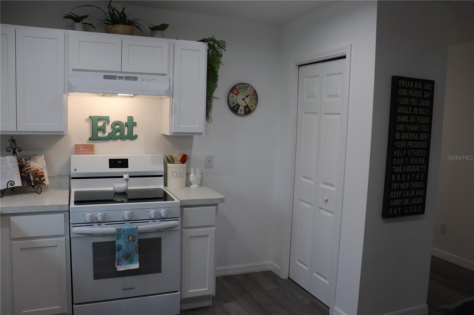 Image 28 of 35 For 9816 Allison Drive