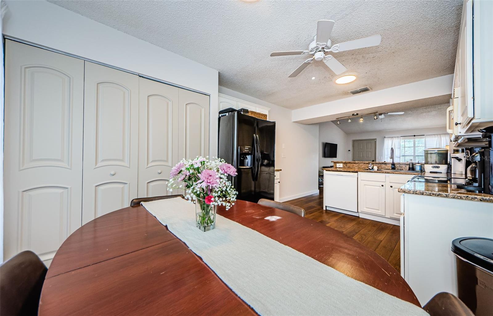 Image 17 of 60 For 7807 Hardwick Drive 123