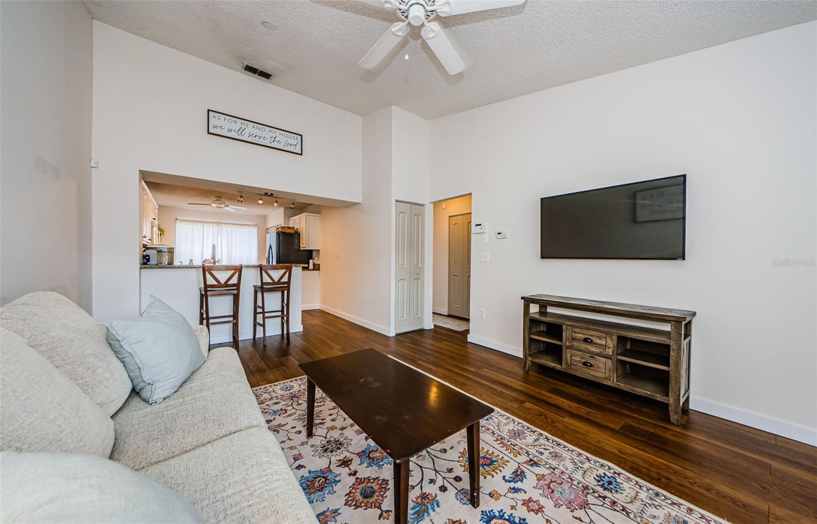 Image 9 of 60 For 7807 Hardwick Drive 123