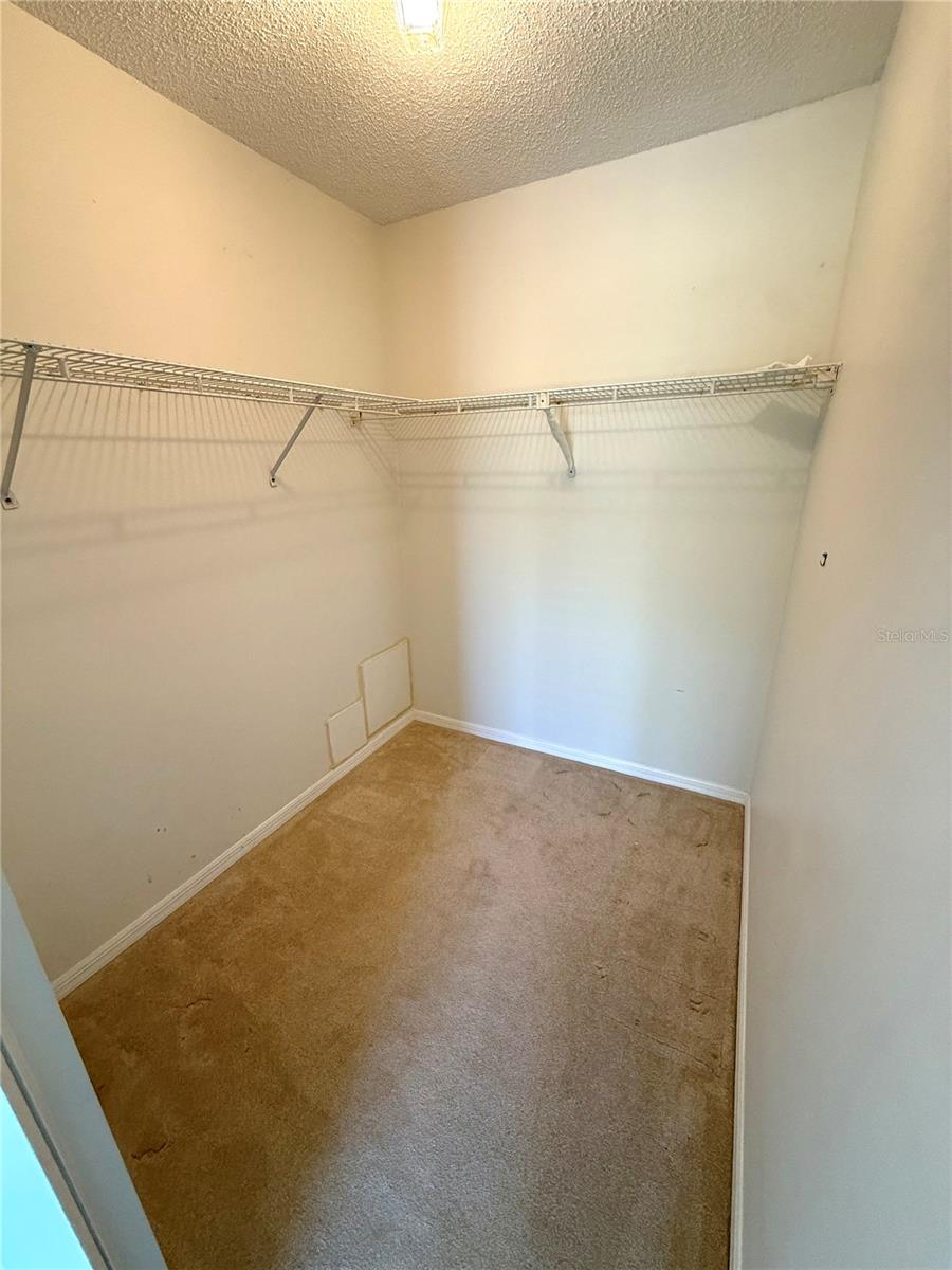 Image 17 of 27 For 657 Fort Duquesna Drive