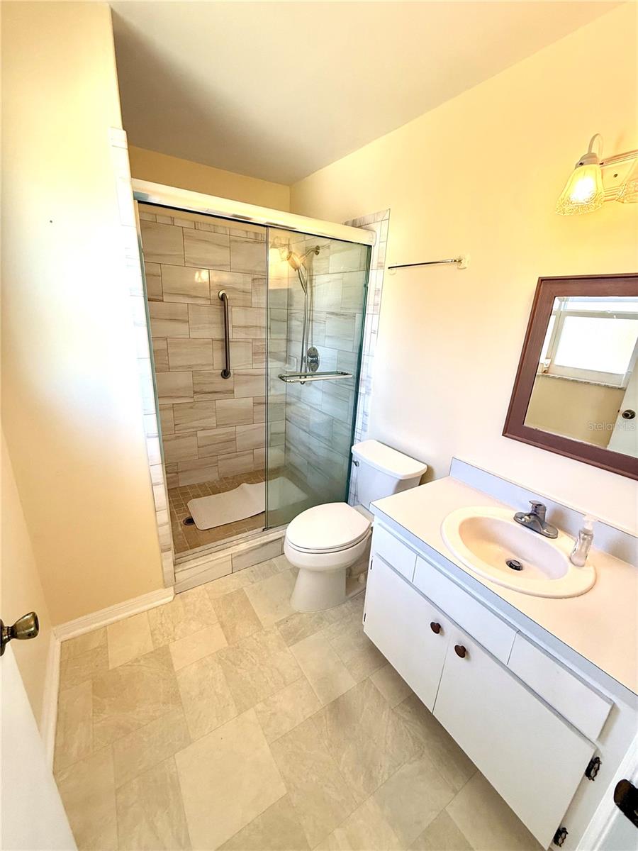 Image 18 of 27 For 657 Fort Duquesna Drive