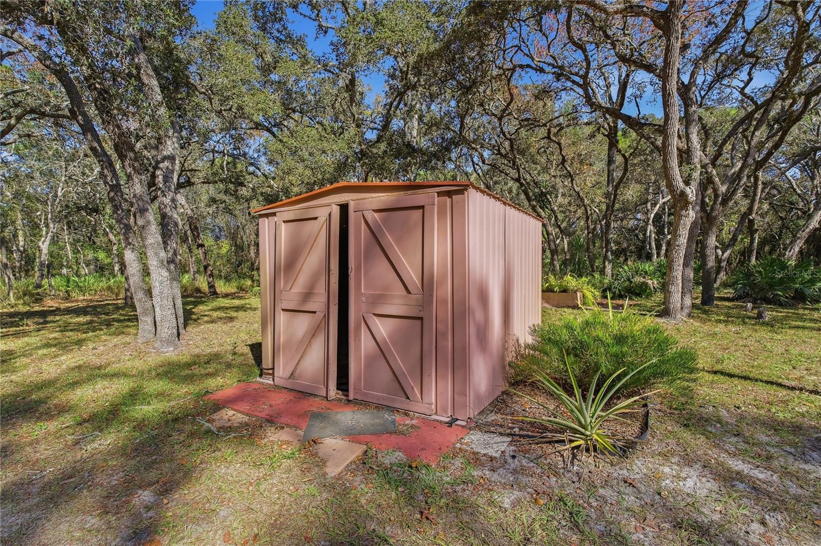 Listing photo id 21 for 11130 Chicago Avenue