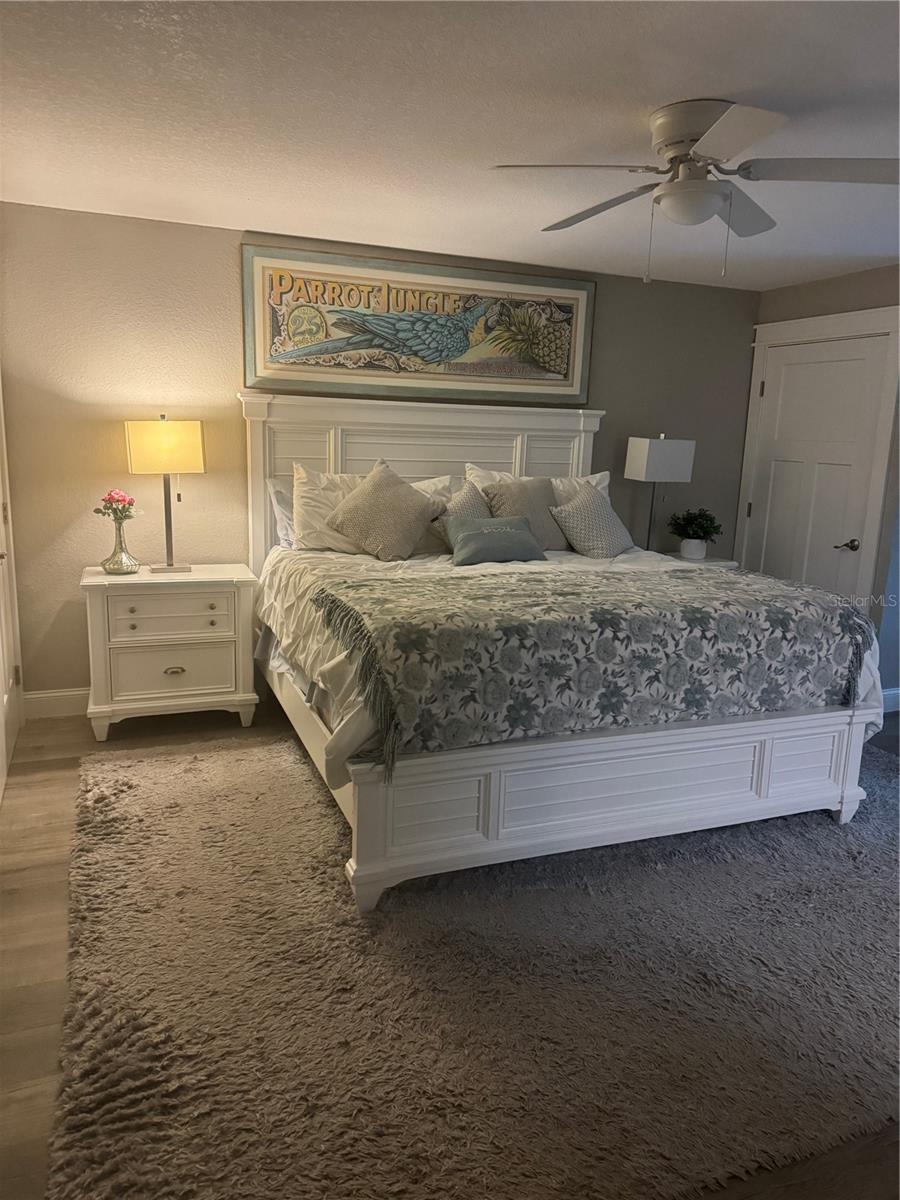 Image 7 of 12 For 7504 Grand Boulevard