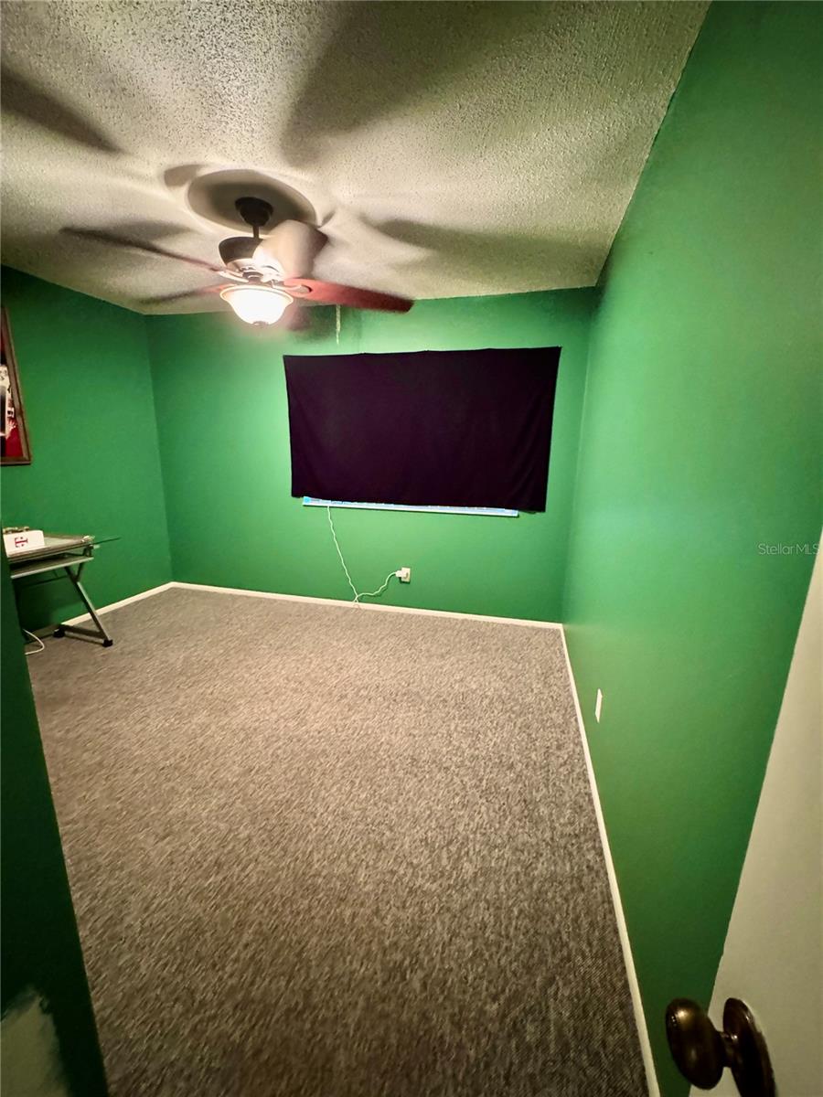 Image 10 of 20 For 7 Moser Court N