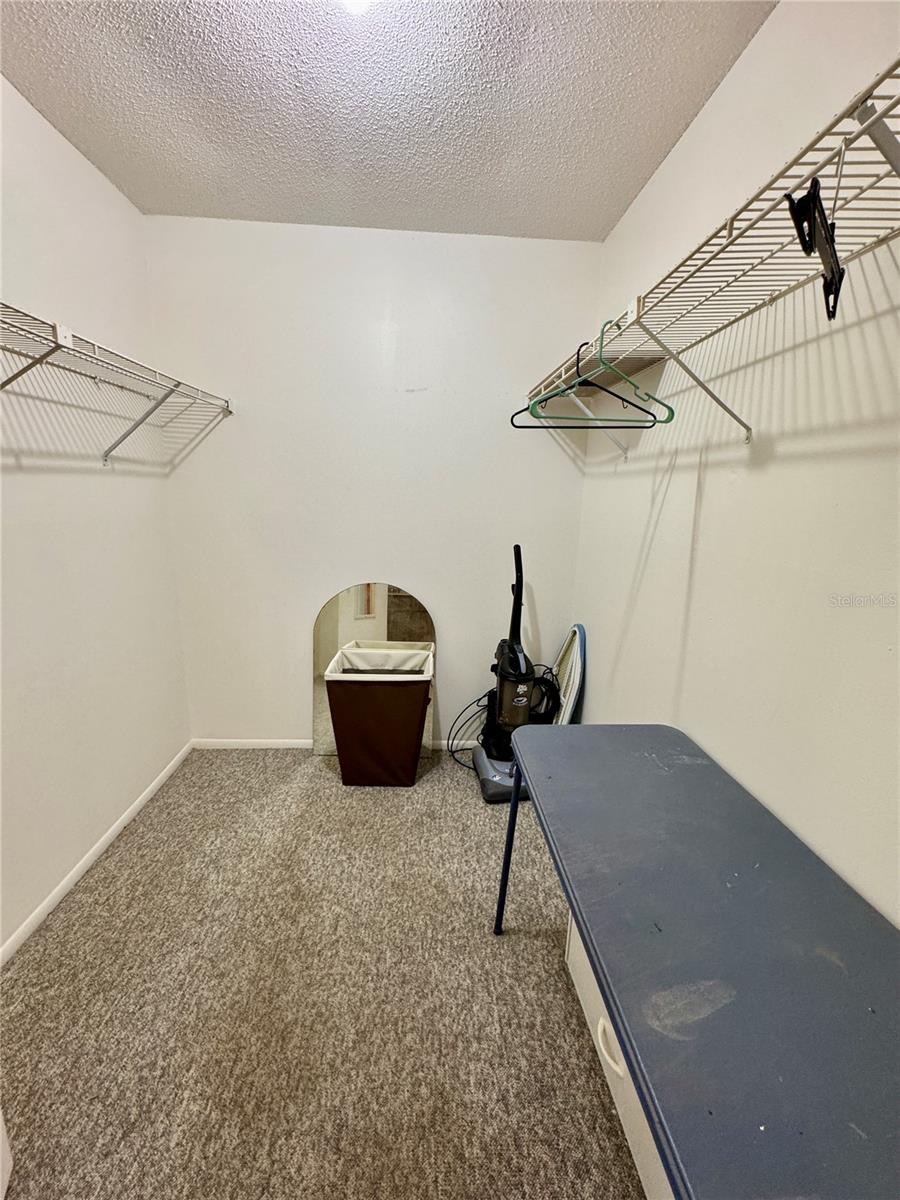 Image 14 of 20 For 7 Moser Court N