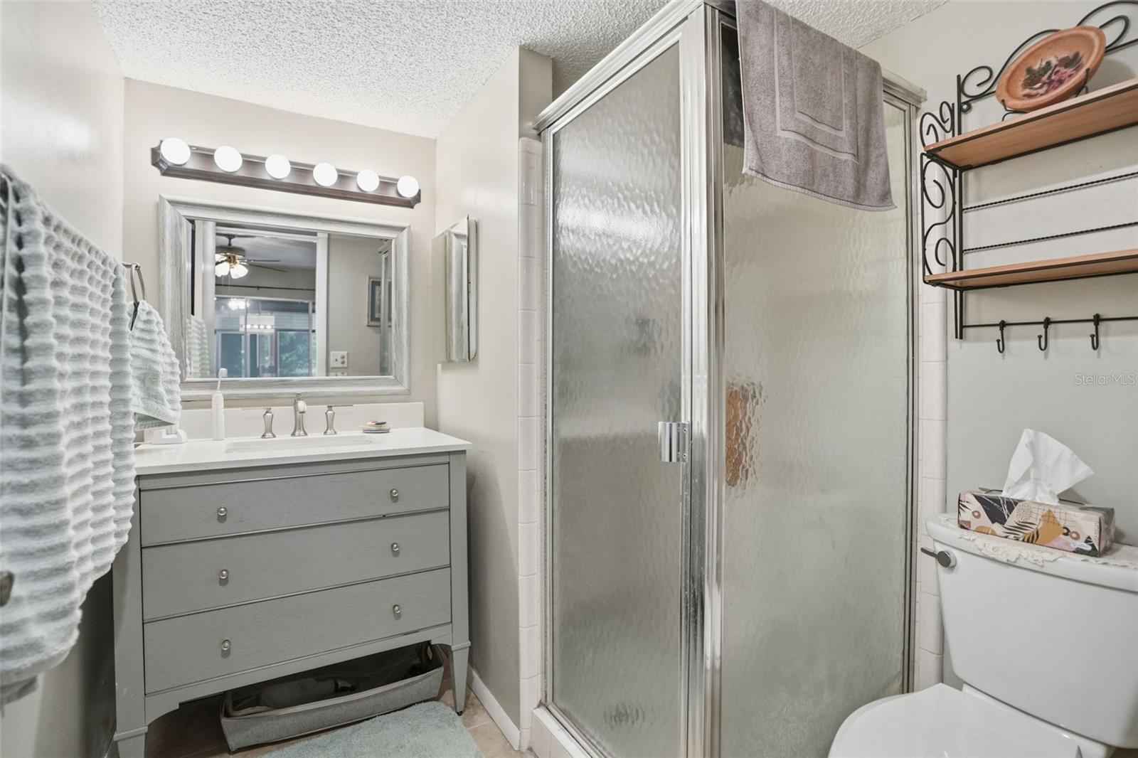 Listing photo id 13 for 11203 Pembridge Court 1