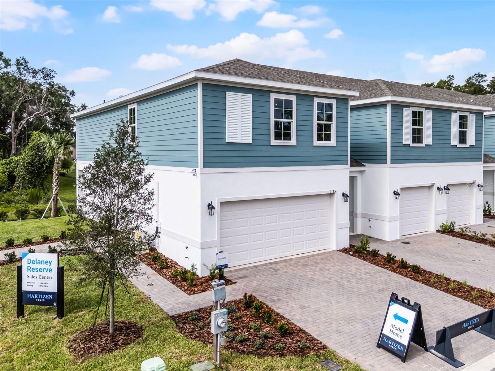 Image 3 of 40 For 729 Maple Oak Drive