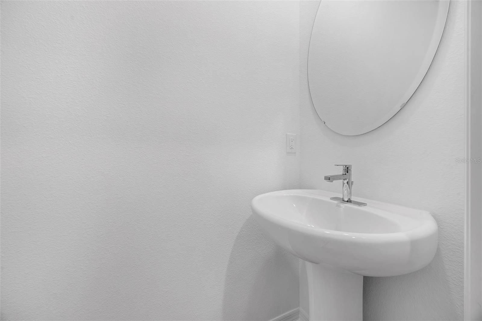 Image 33 of 40 For 729 Maple Oak Drive