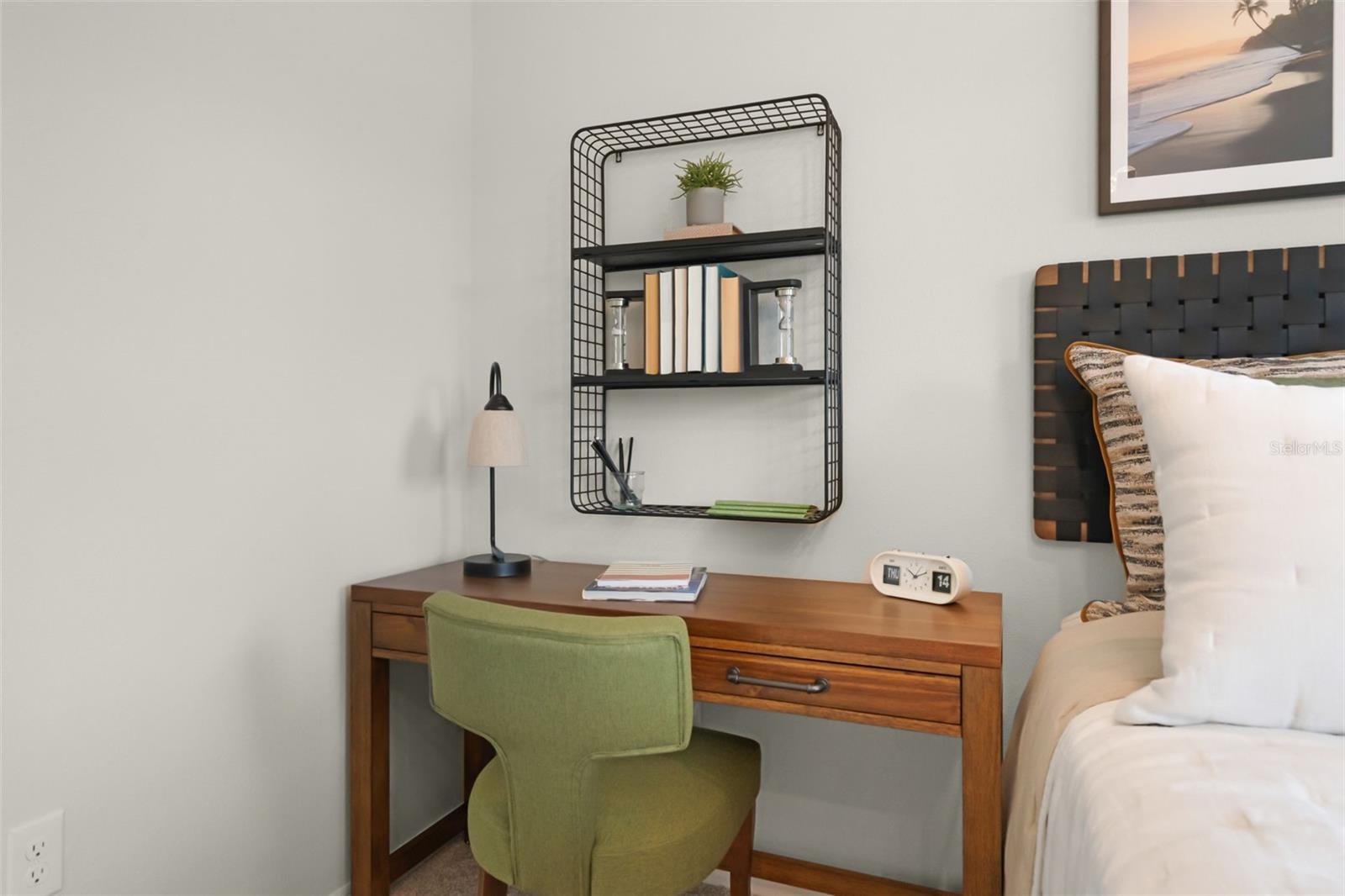 Image 26 of 40 For 725 Maple Oak Drive