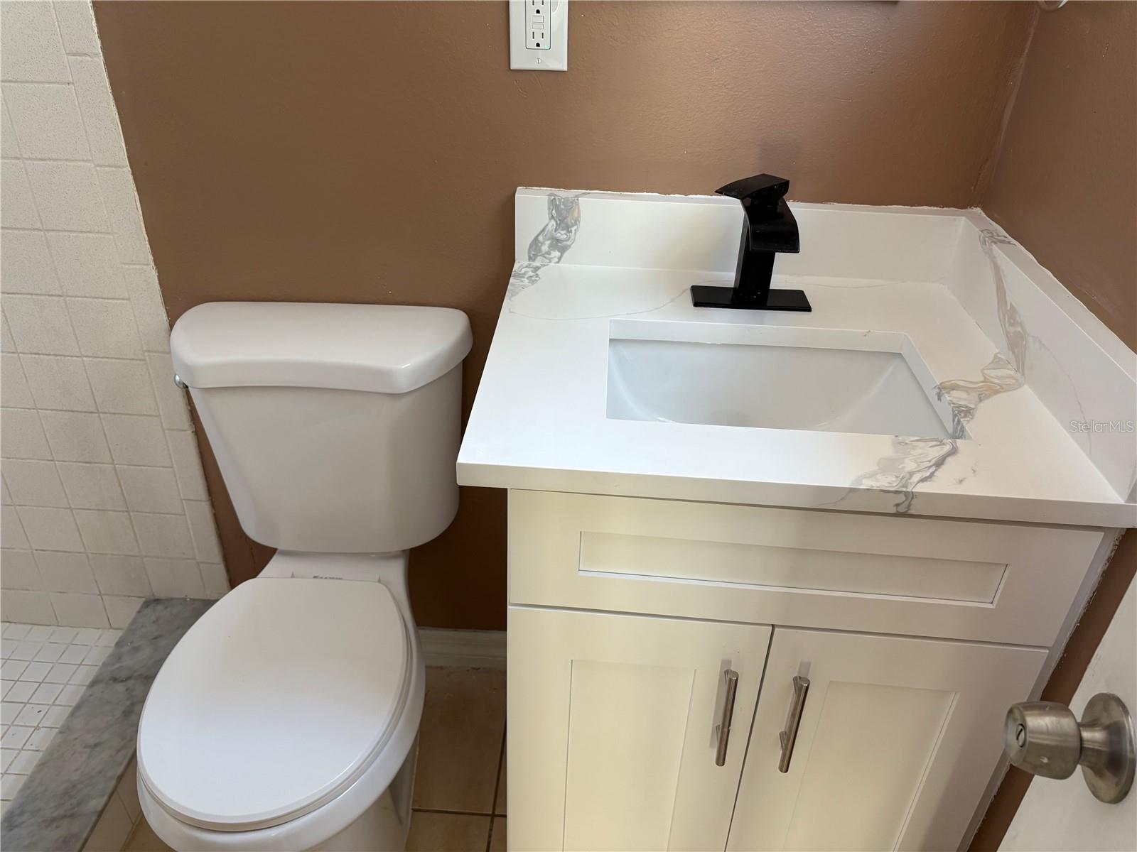 Image 21 of 26 For 1435 Maybury Drive