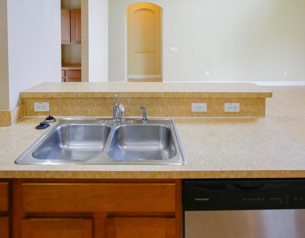 Image 40 of 72 For 4394 Edenrock Place