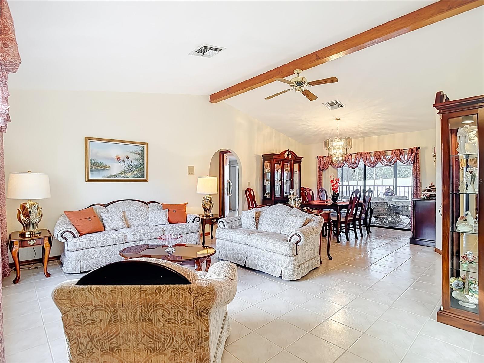 Listing photo id 8 for 133 Canby Circle